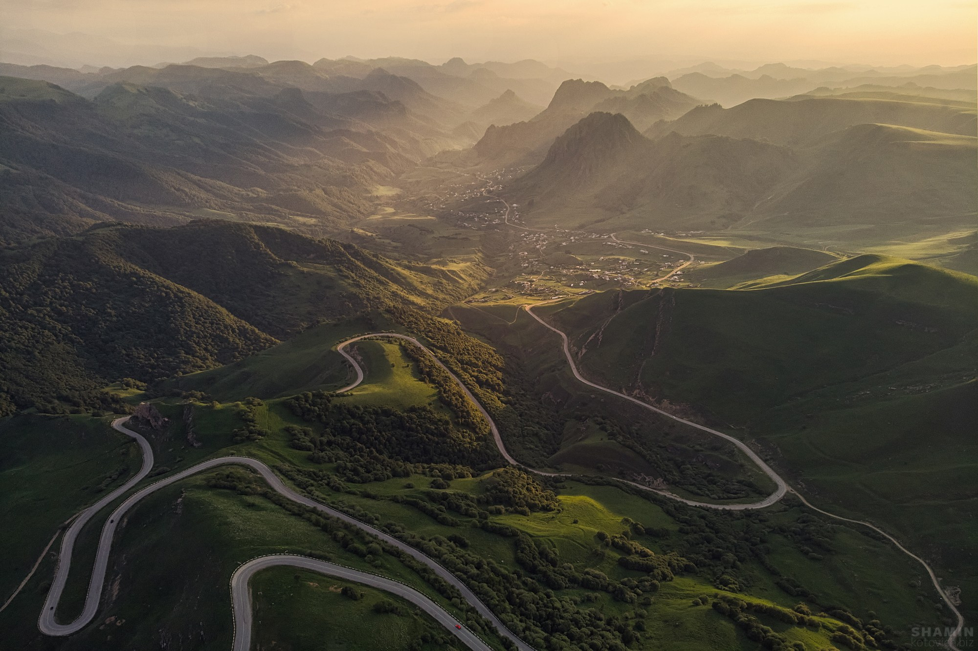 Пейзажи Кавказа: Домбай, Эльбрус, Кисловодск, Минеральные Воды, горы и ледники. Ночной и арт-пейзаж, светопись и атмосфера Кавказа. Фотограф Константин Шамин