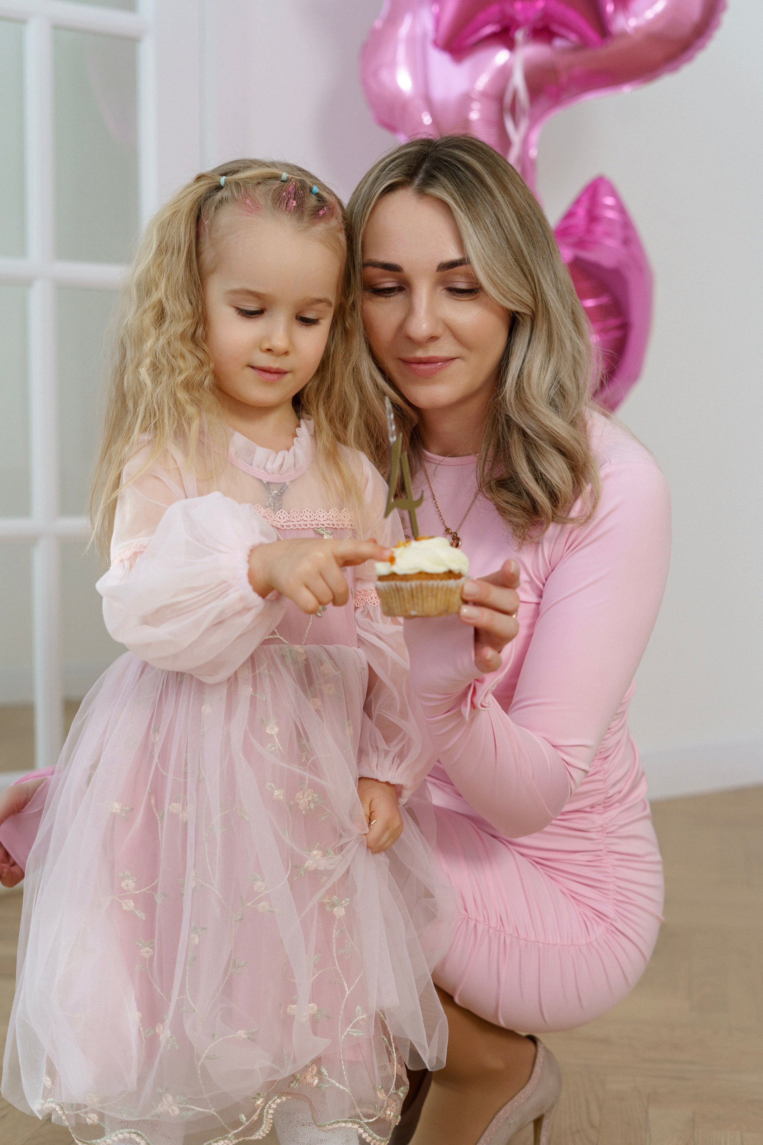 Вика и Алиса. Главная