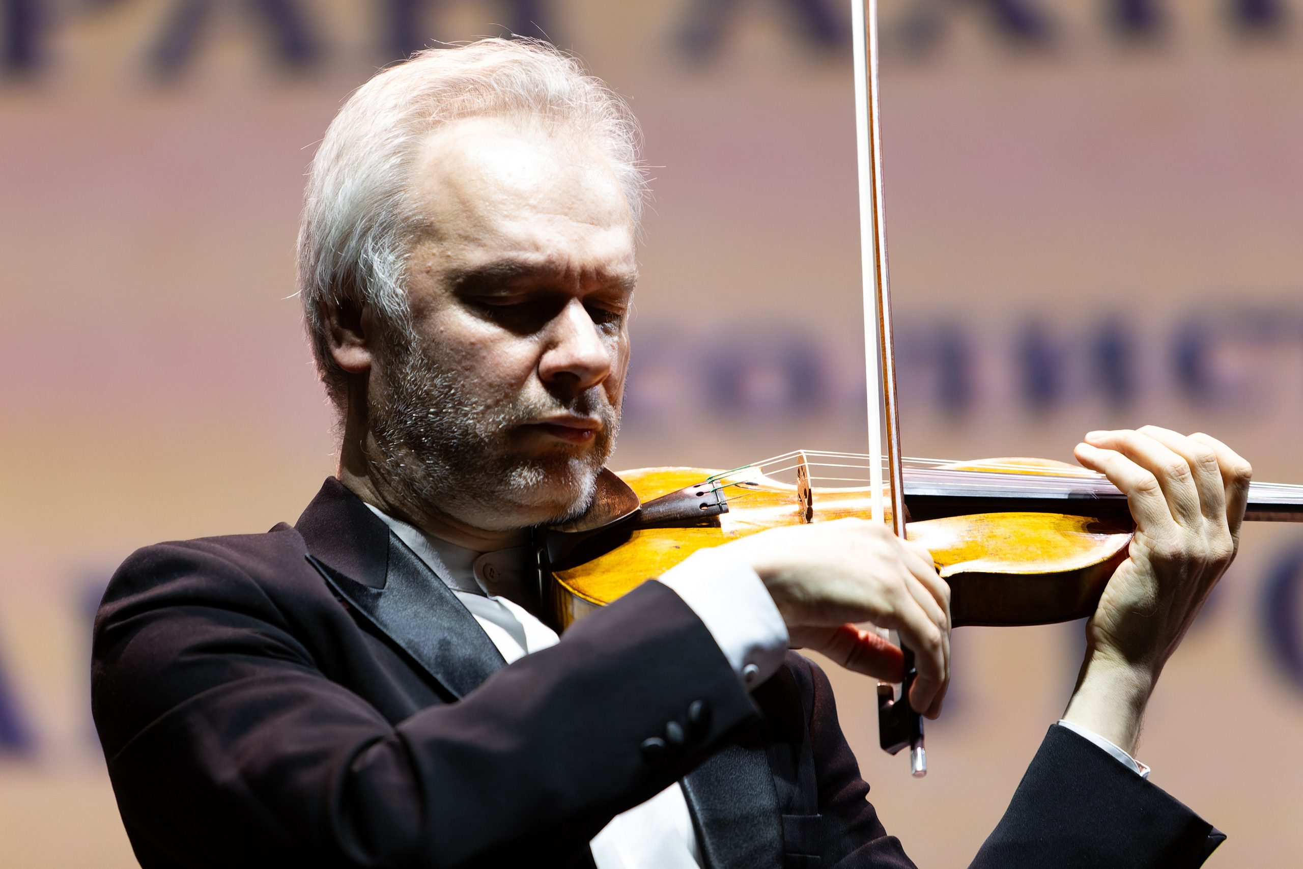 Концерт Южно-Сахалинского симфонического оркестра. Кутузов Евгений Фотограф в Южно-Сахалинске