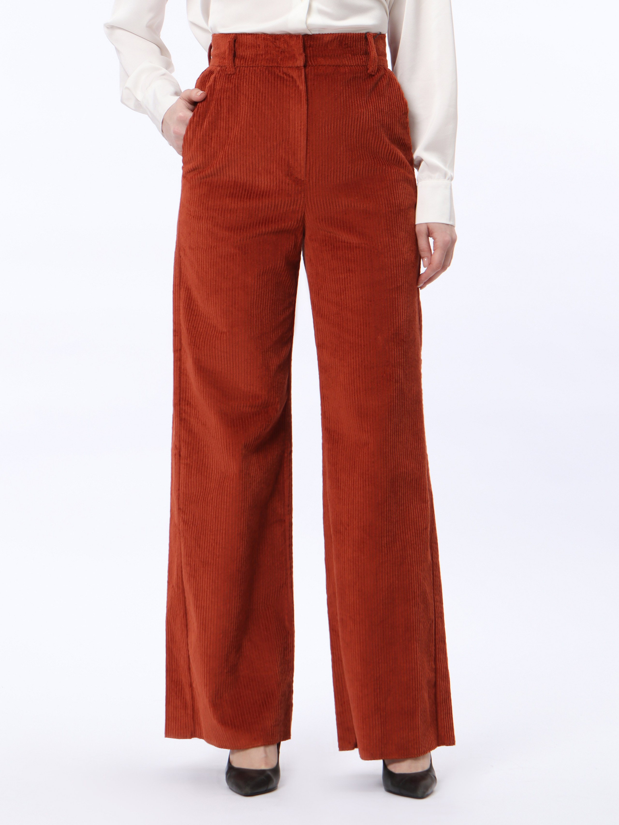 Одежда. Предметный фотограф в Москве