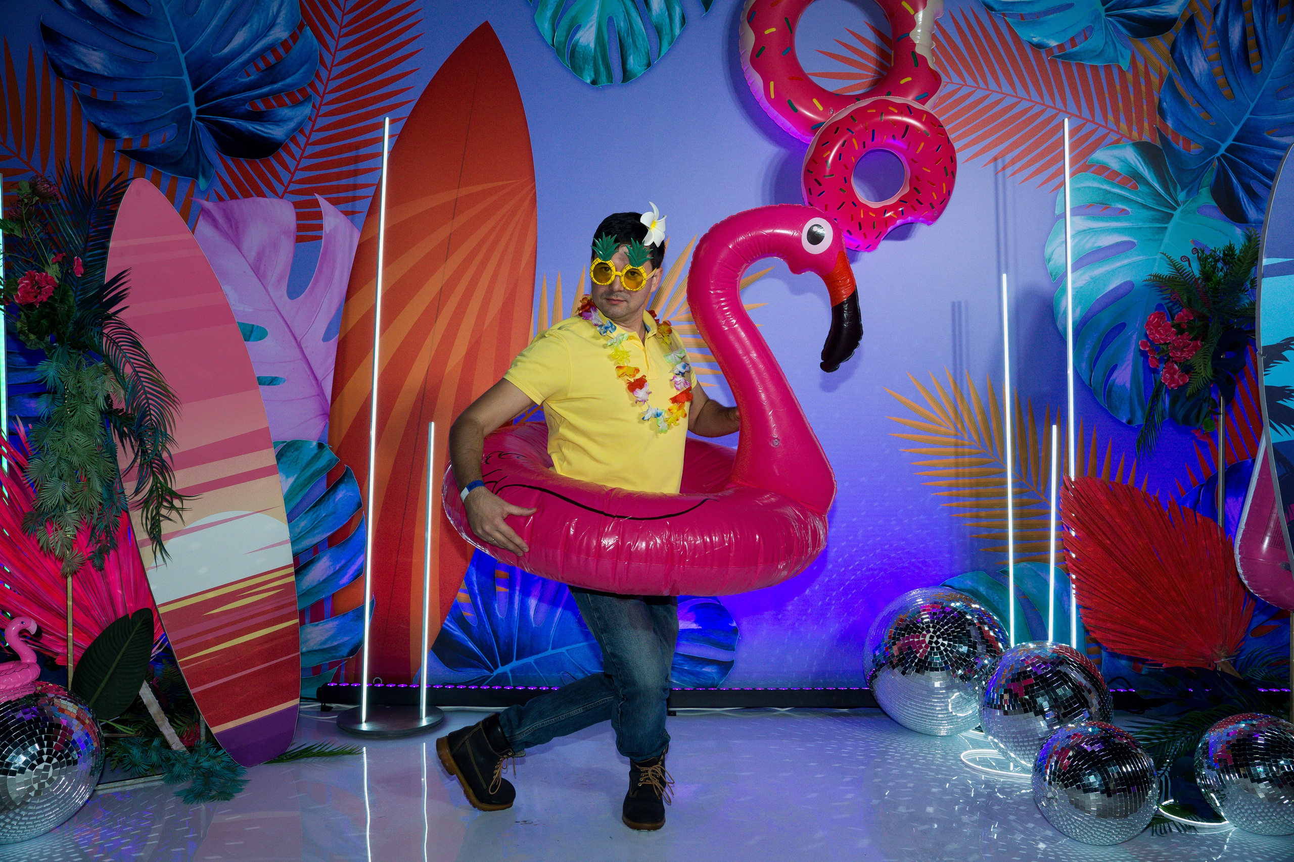 МТС корпоратив Гавайская вечеринка. Фотограф