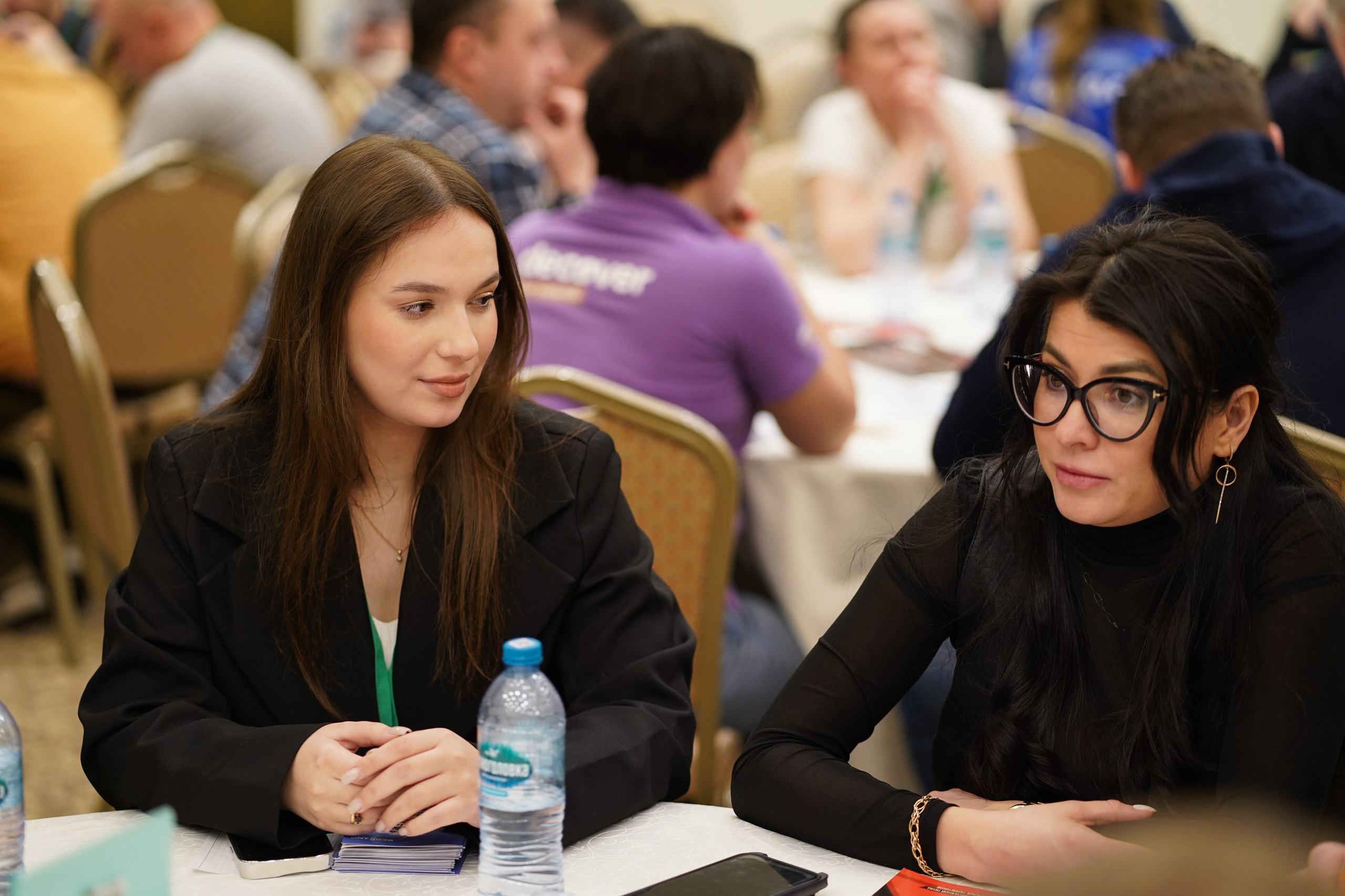 Малоэтажная страна конференция. Фотограф