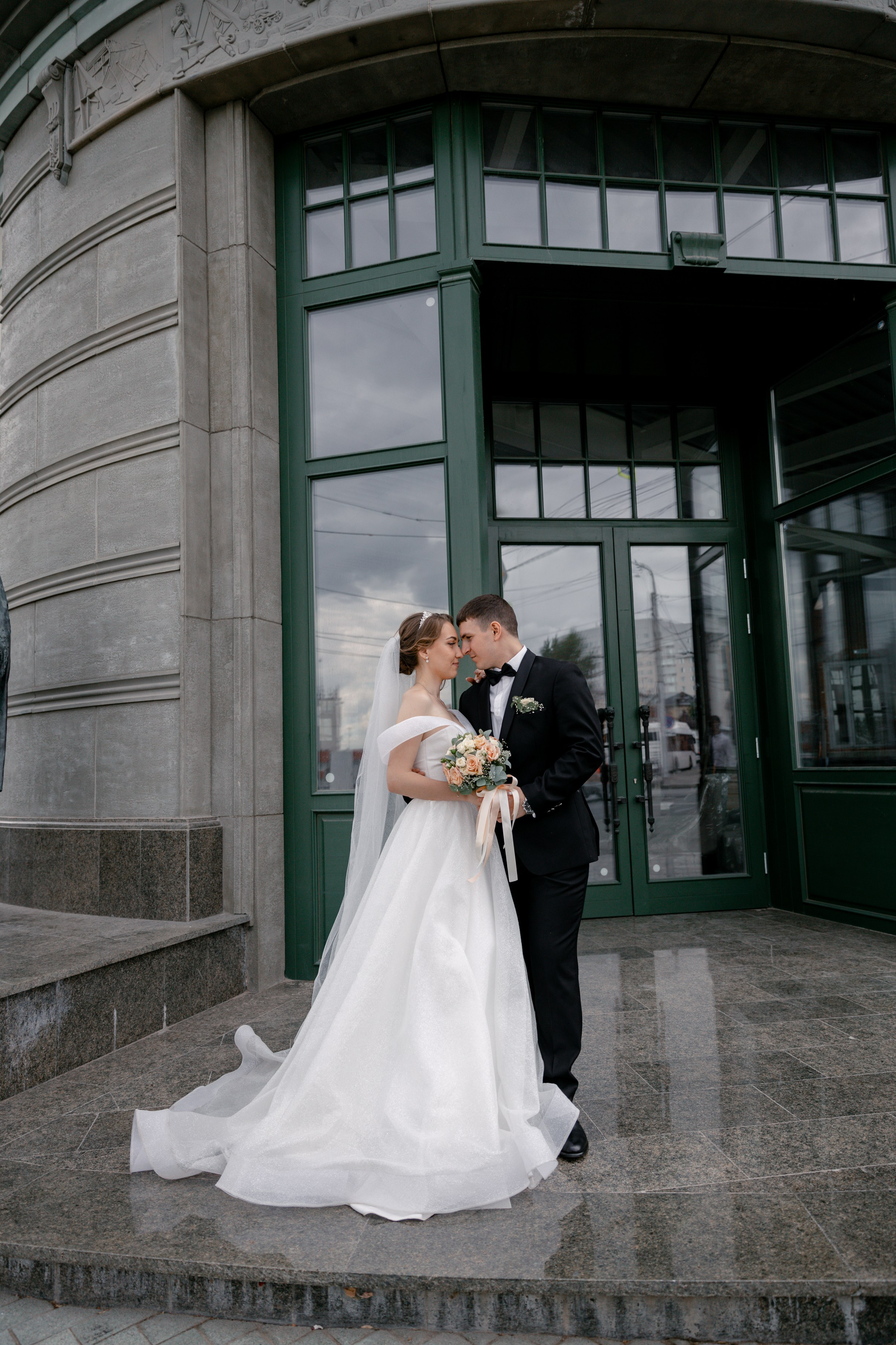 Свадебная прогулка. Камилла — свадебный и женский фотограф в Саратове