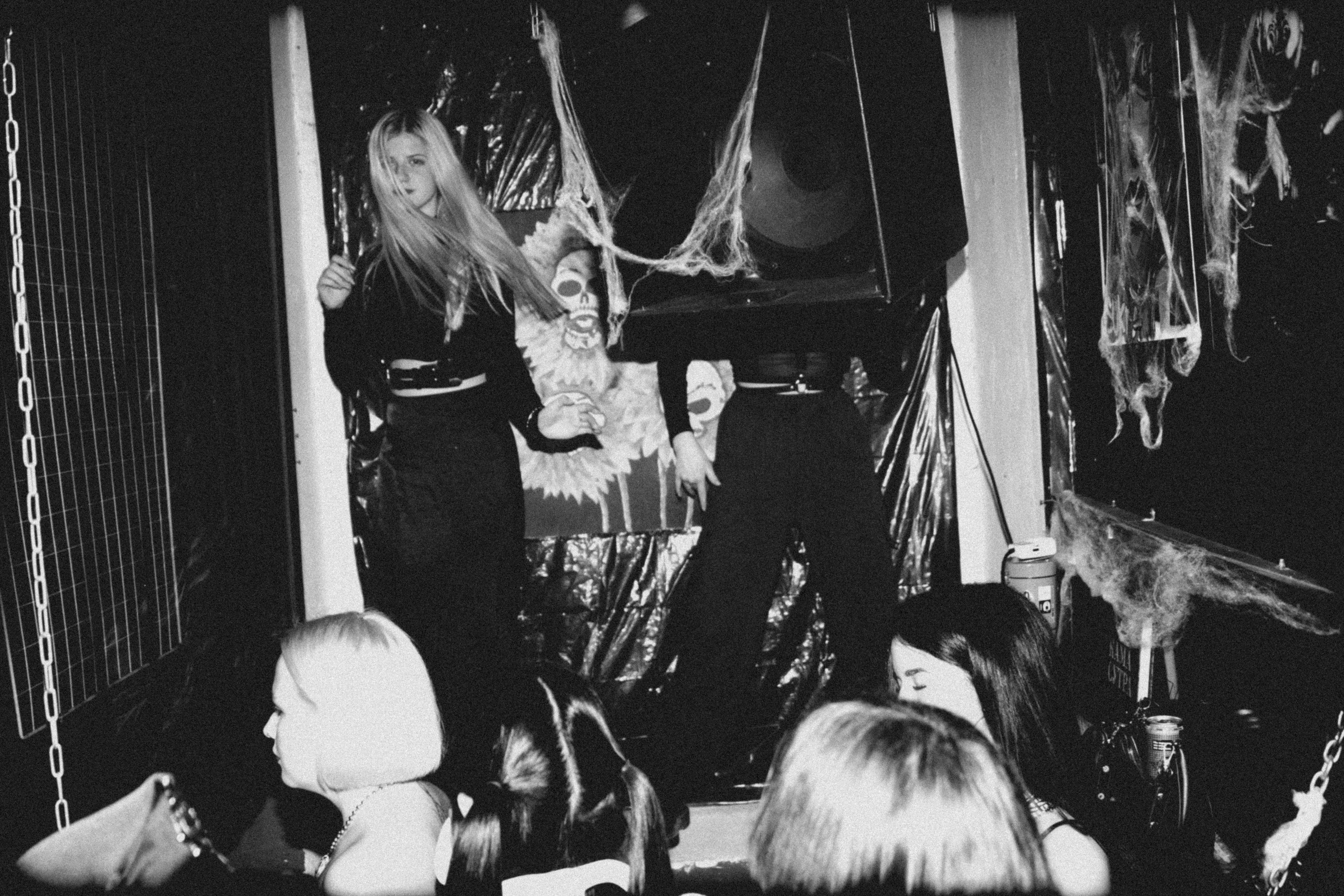 Тусовки. Фотограф Егор Огородов