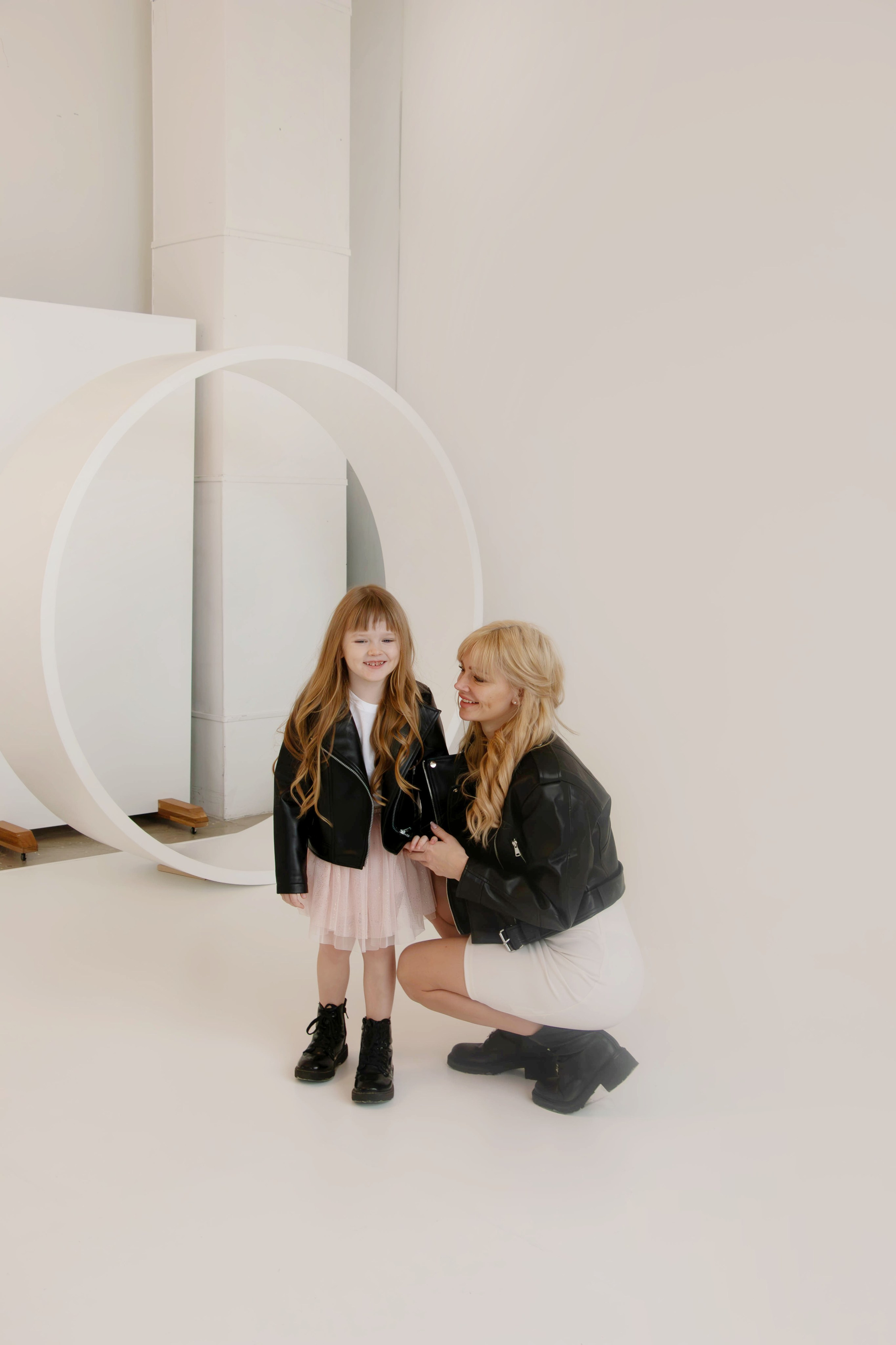 EVIJA&MILANA. Бережно сохраняю ваши чувства и истории на своих фотографиях