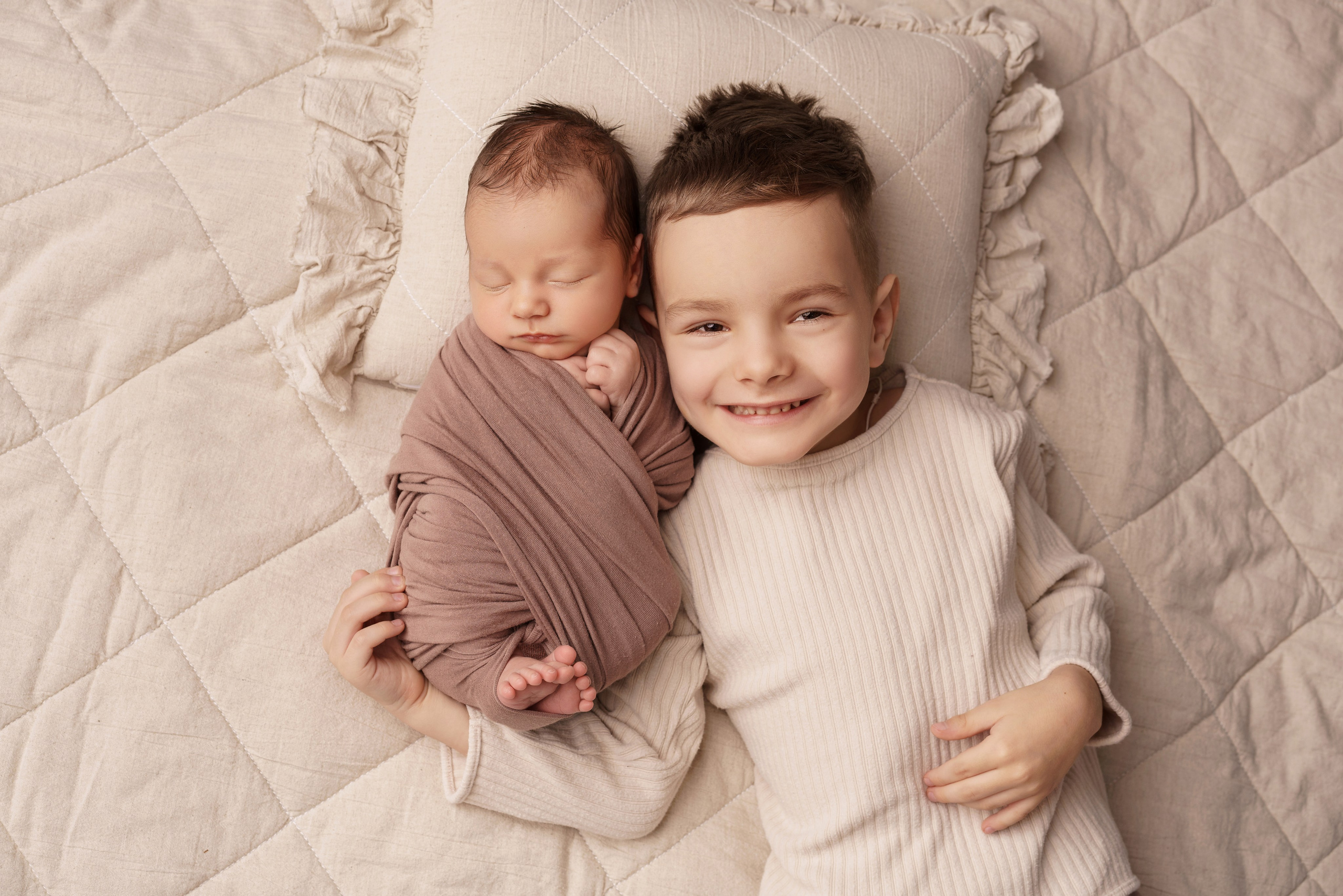 Семейные фотосессии с новорожденными | Трогательные кадры малышей и их близких в Москве и МО. Фотосессия новорожденных в Москве и Московской области | Профессиональный фотограф newborn — Татьяна Иванова