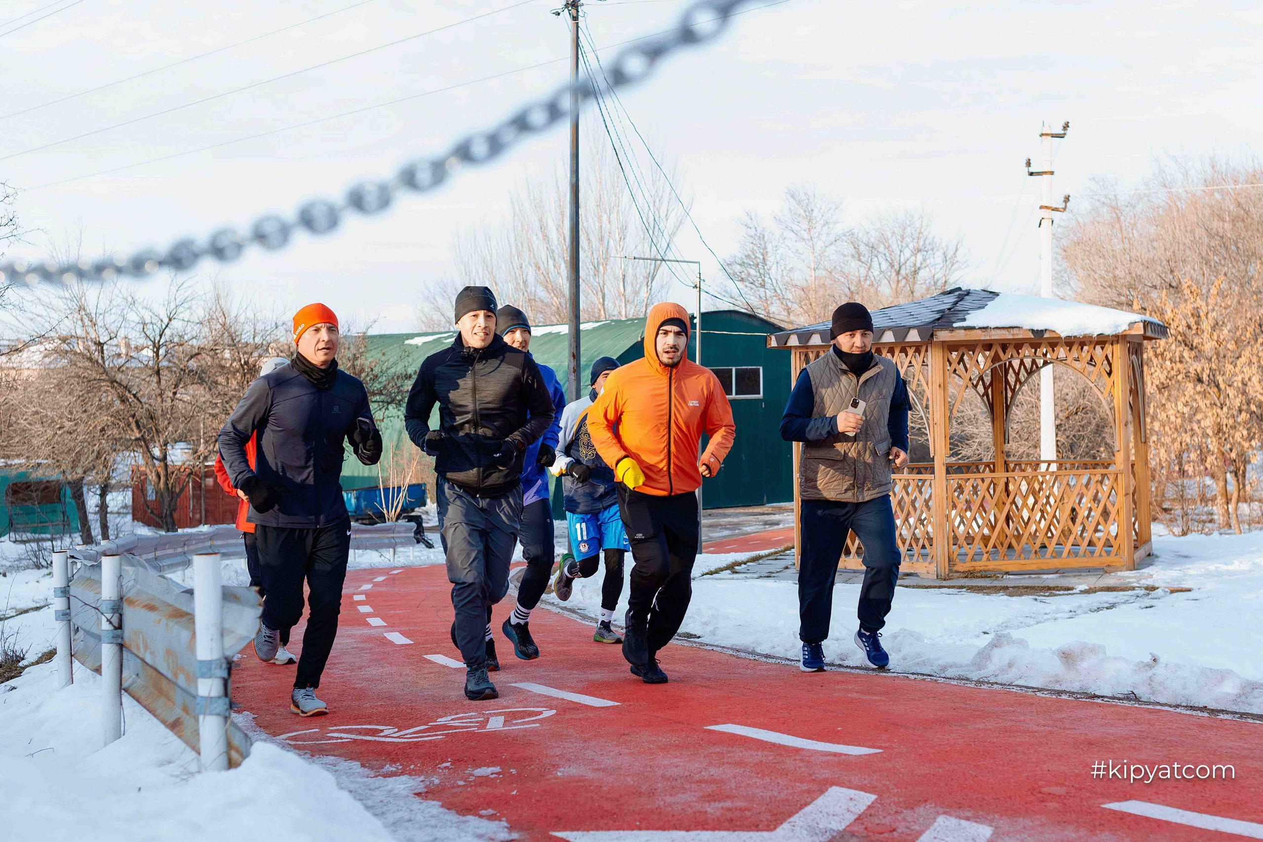 RUNHARD BY SPORTNATION