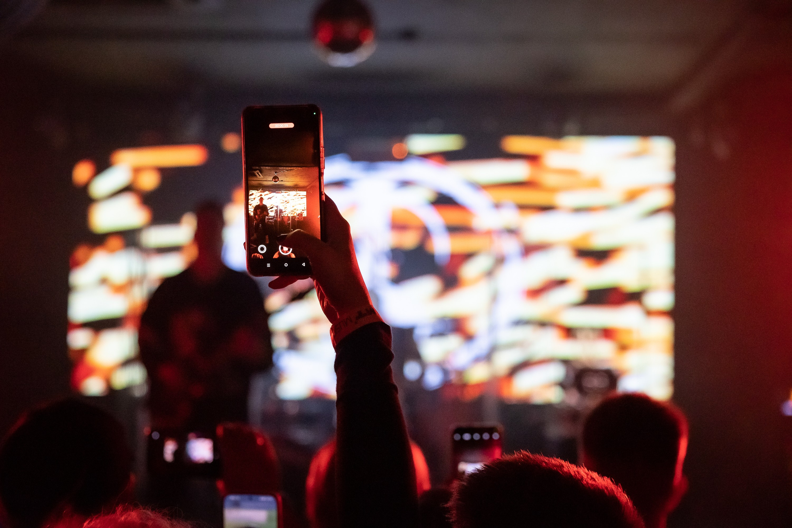 Концерт альтернатив метал группы iOSTRA в «Music bar Мумий Тролль» Москва. Фотограф Владимир Охрименко