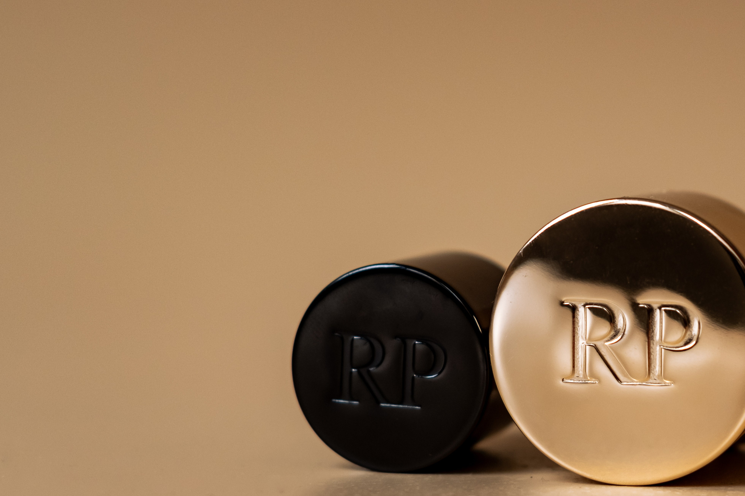 Съемка для RP Paris на фоне. Фотограф в Москве (готова приехать к вам в город)