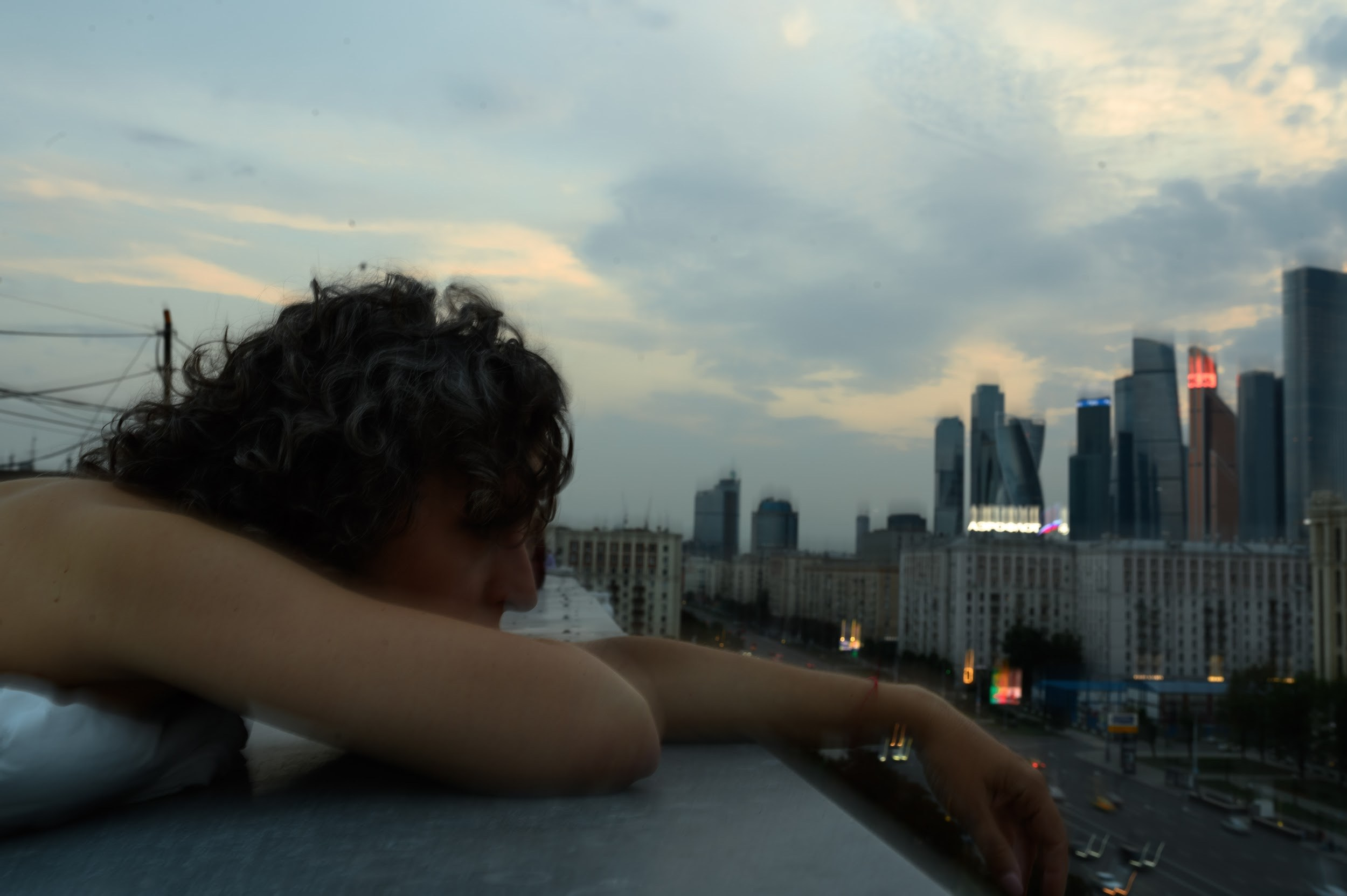 Оксана. Крыша. Фотограф Марина Росси