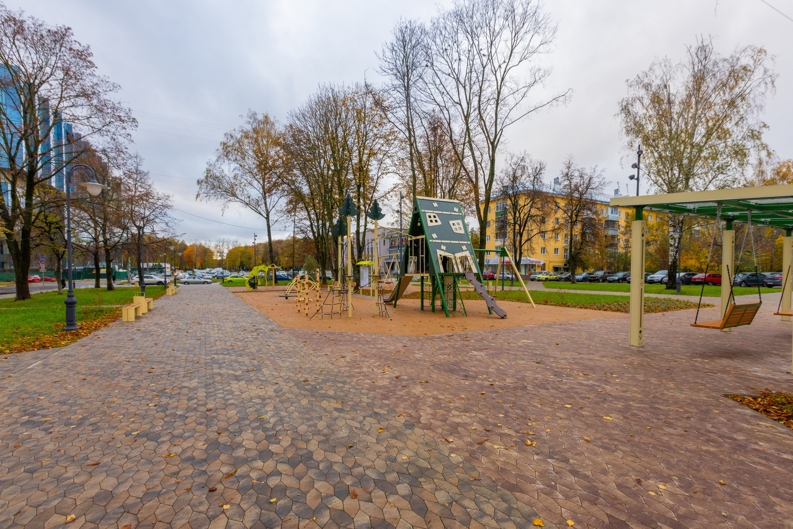 Толстовский свер осенью, площадь искусств. Фотограф в Туле Крупский АнДРей. Фотостудия «КАДР71» в Туле
