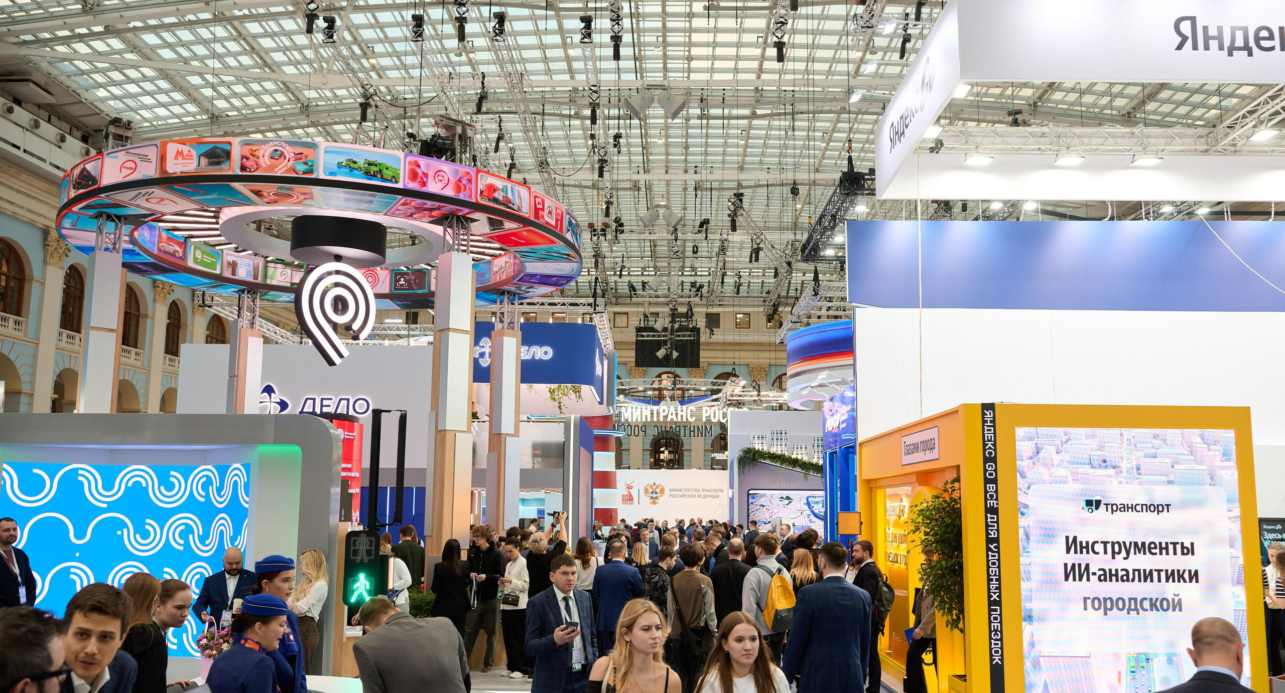 19 Международный форум и выставка Транспорт России. Сергей Богомолов. Свадебный и семейный фотограф