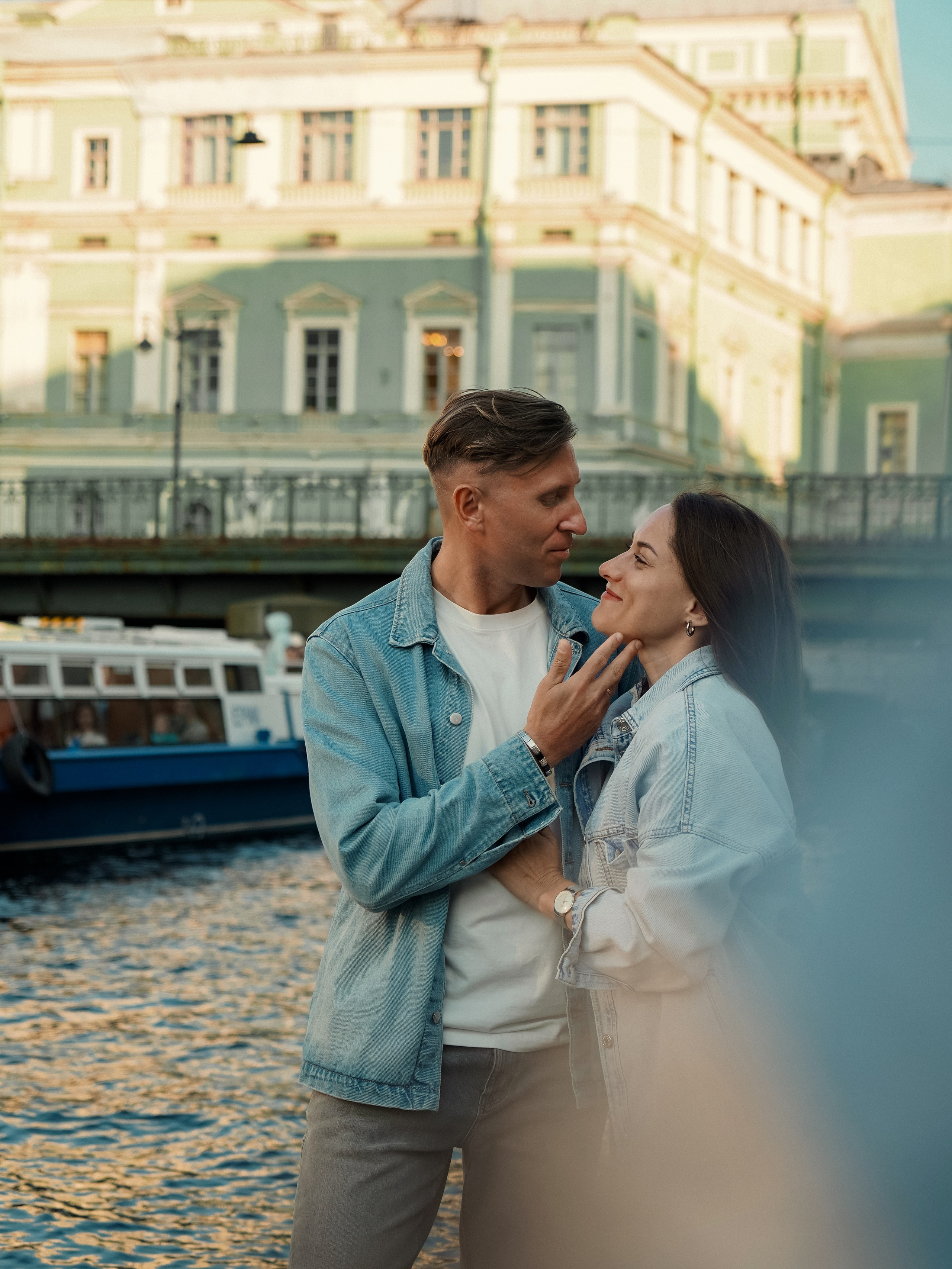Фотосессия для пары на улицах Санкт-Петербурга (Love Story). Светлана Гопанюк. Портретный фотограф. Санкт-Петербург. СПб