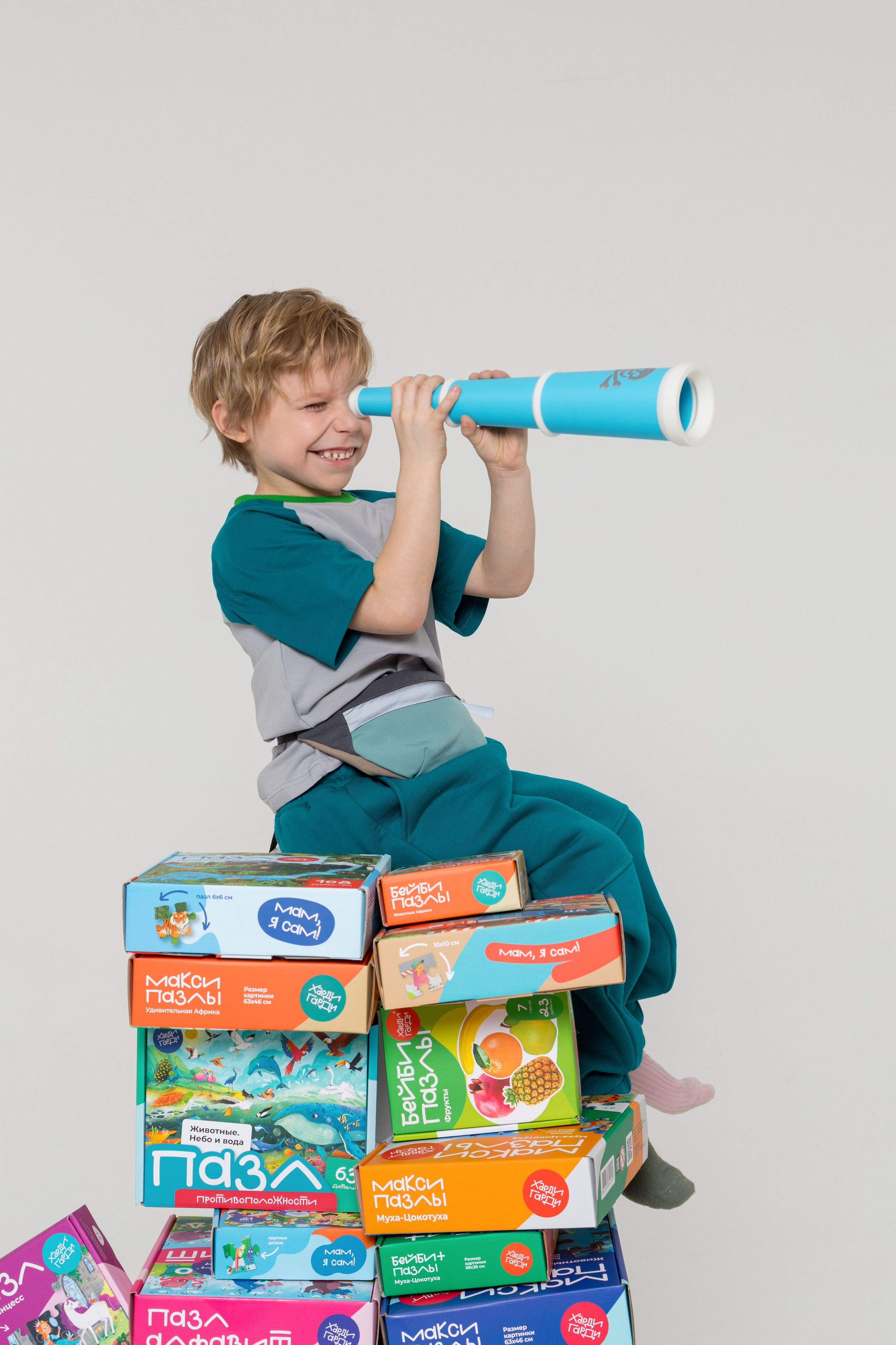 Имиджевая и каталожная съёмка для бренда детских пазлов. Детский и контент фотограф Надя Волкова Санкт-Петербург