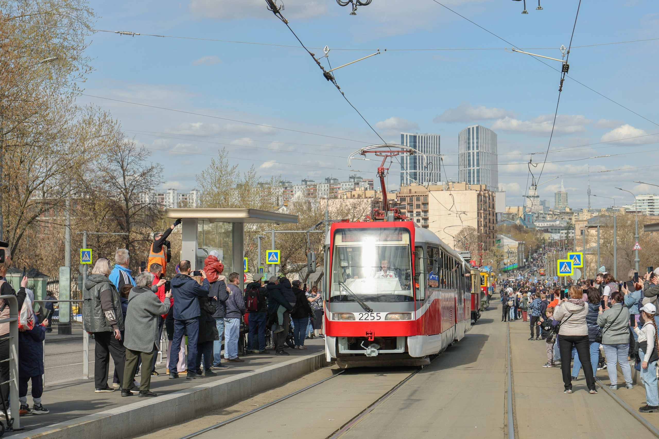 Парад трамваев. Репортажный, архитектурный, театральный и файн-арт фотограф Лена Мельникова в Москве