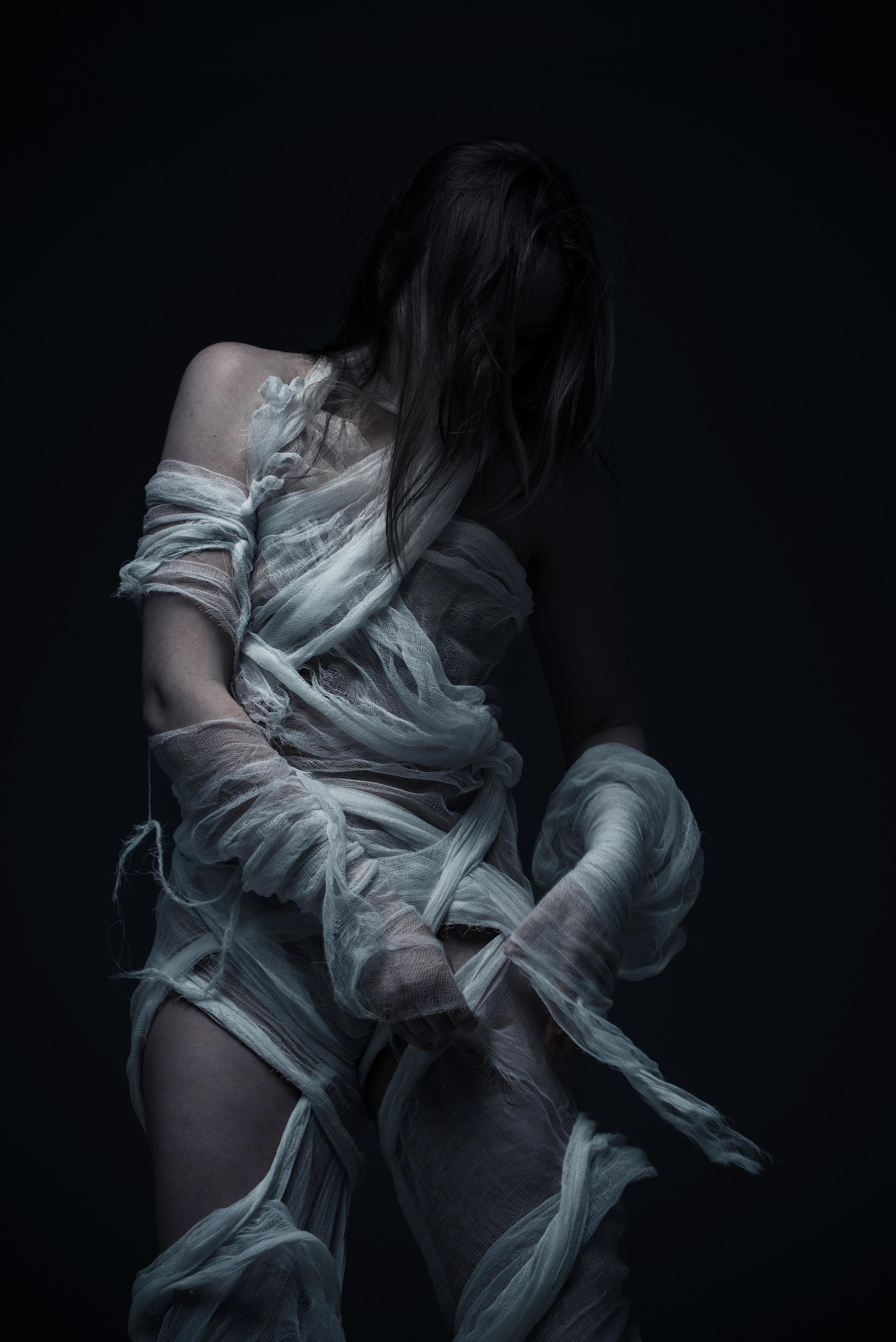 Соня мумия. Паша Страхов — фотограф