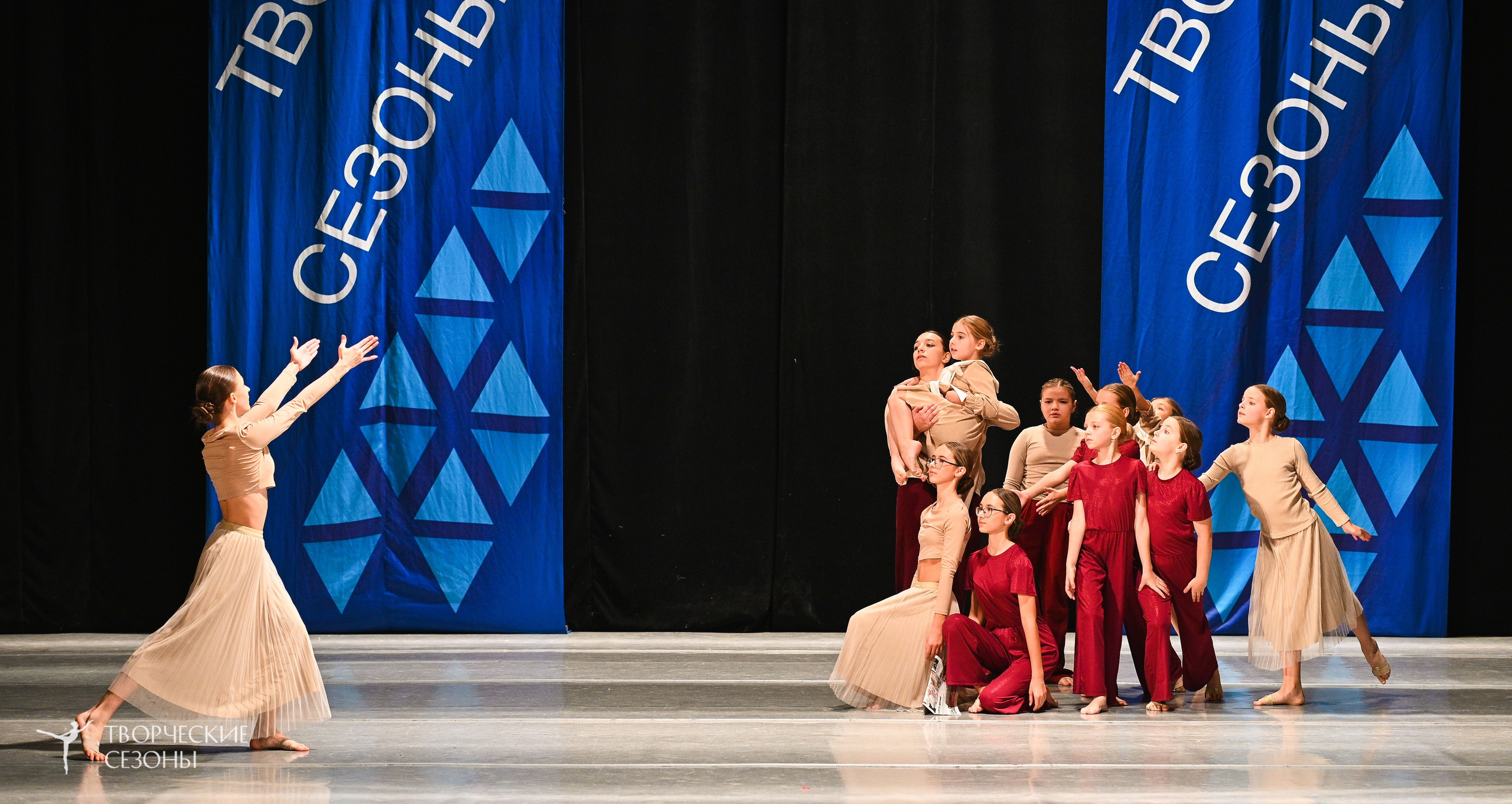 22.11.2025 IV Всероссийский хореографический фестиваль «Россия танцует на Волге». Медиастудия Фото Концепт