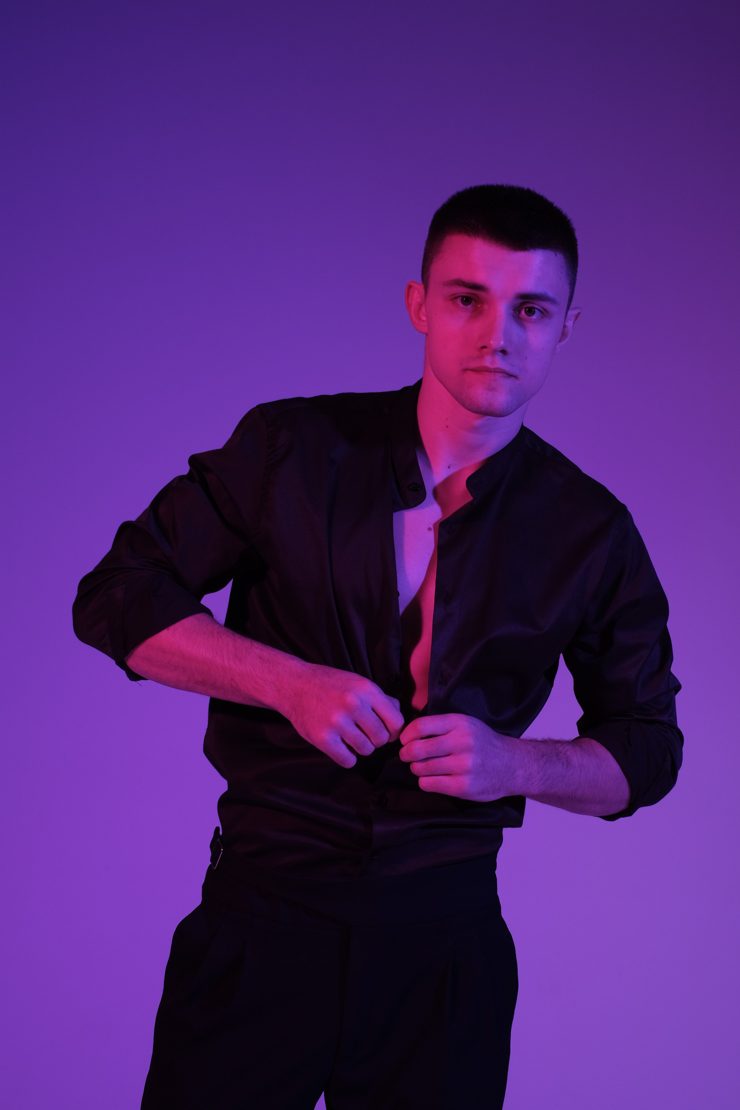 Мужской портрет. Алексей. Локация: WoodStudios. Фотограф Наталия Стромцова │Москва