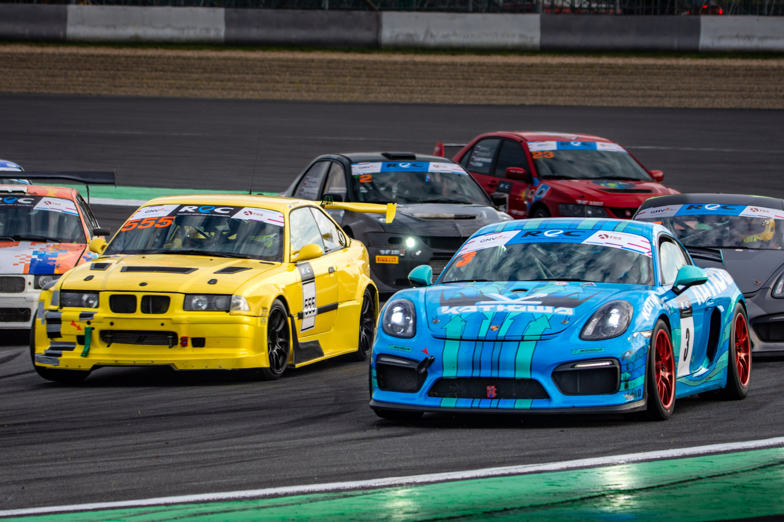 MRW — REC — 04.10.2025. AlexFecto — галереи фотографий