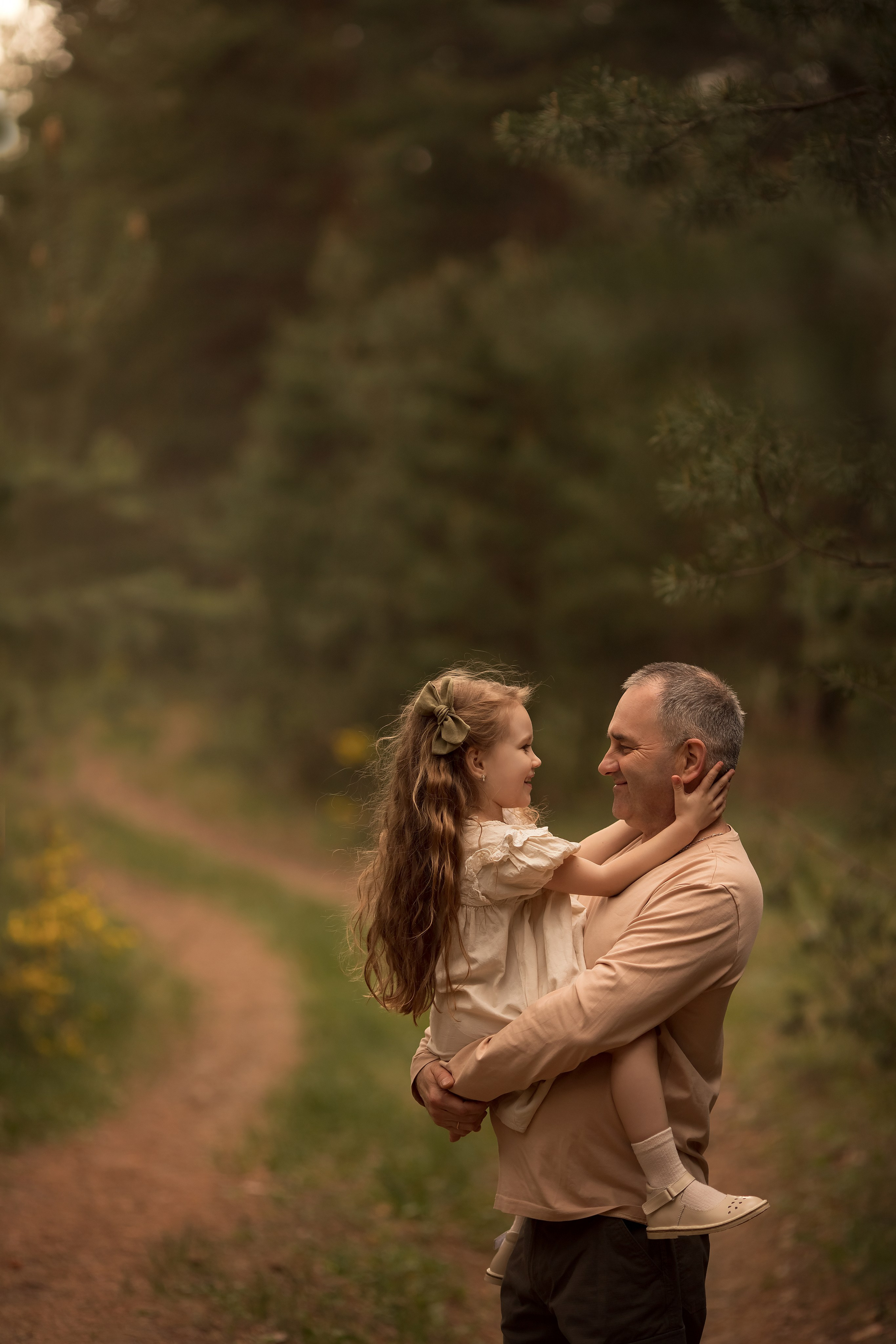 В весеннем лесу. Семейный и детский фотограф в Саратове Полина Коткина