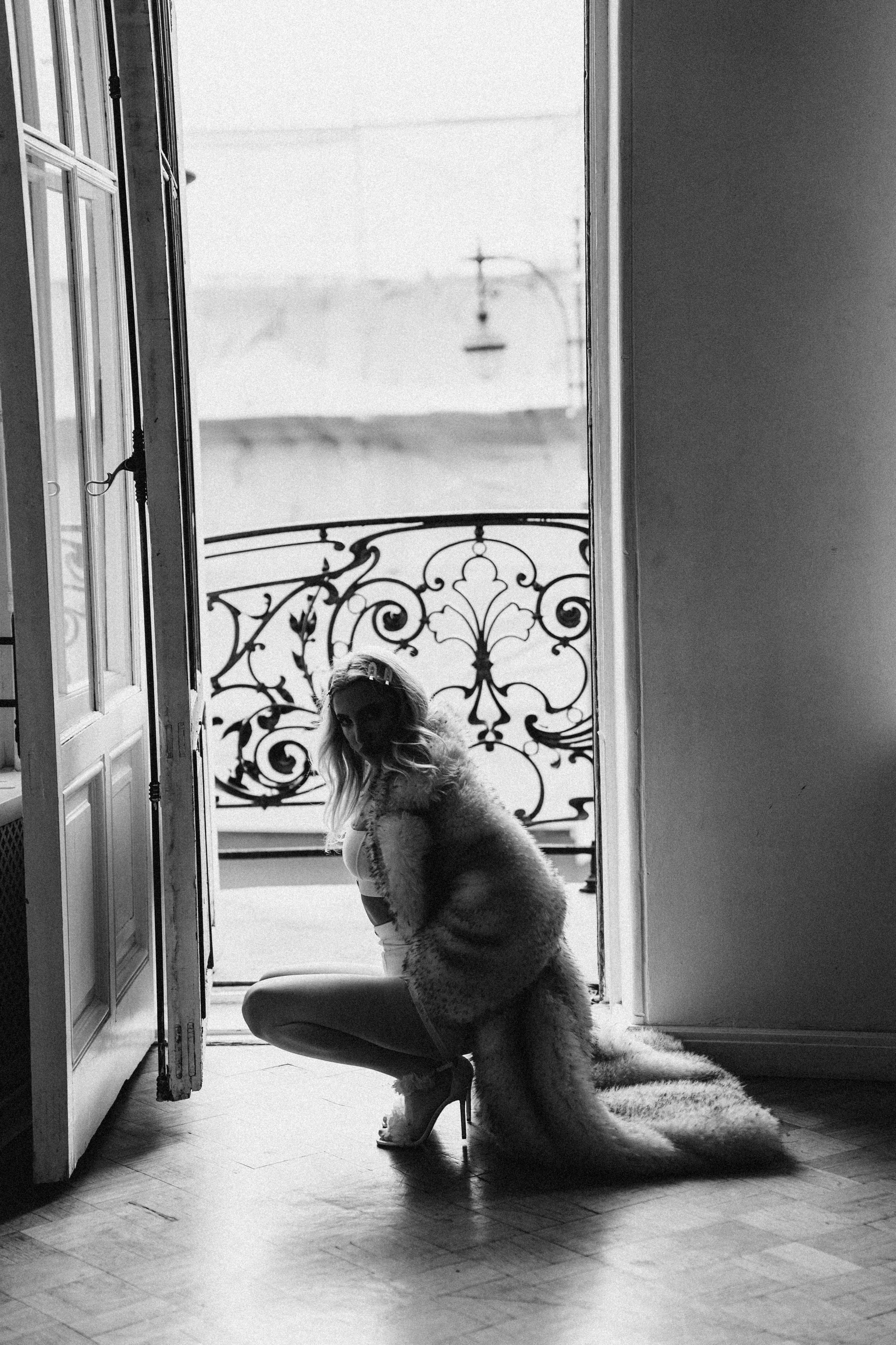 МИНИМАЛИЗМ В СТУДИИ НА ЧЕРНЫШЕВСКОЙ В СТУДИИ С БАЛКОНОМ. Профессиональный фотограф, Санкт-Петербург — Виктория Богомолова