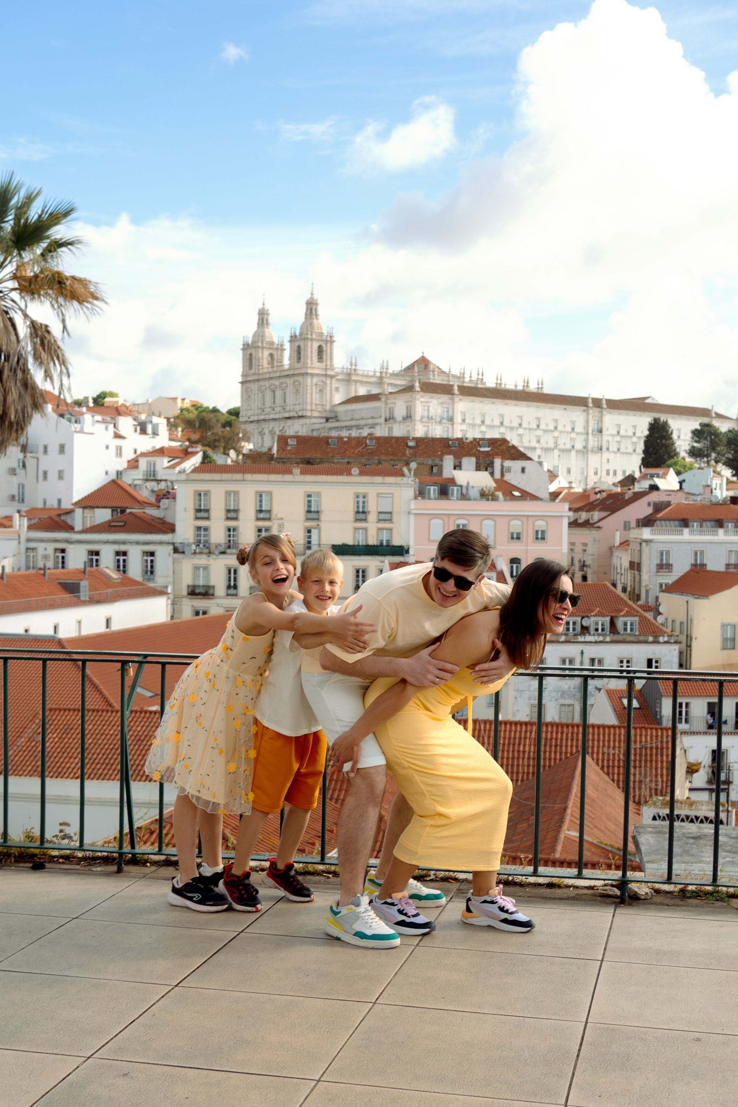 Lisbon&Ocean. I’m Julia Idamzhapova, a photographer based in Lisbon, creating natural and timeless images