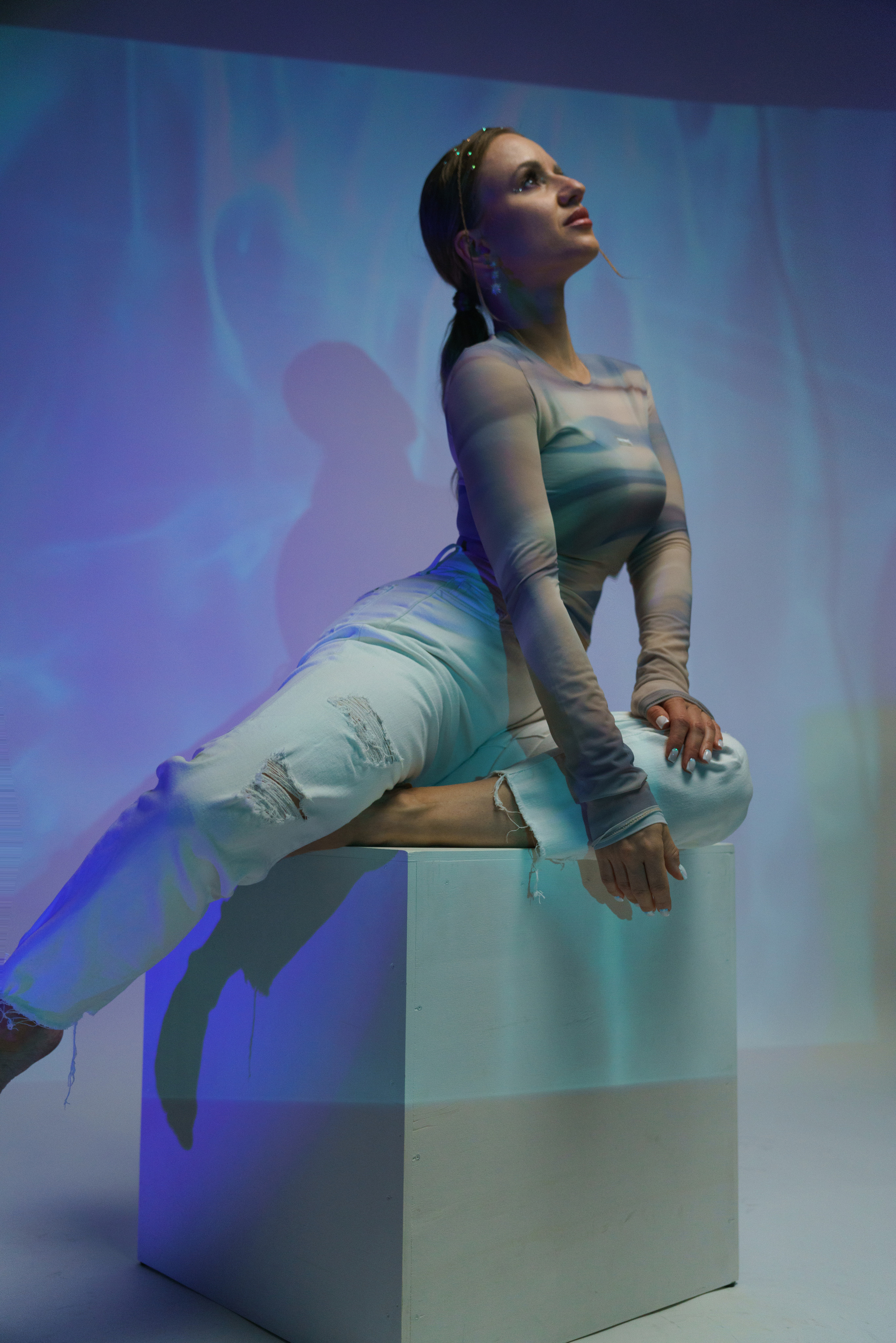 Фотосессия в студии с проектором