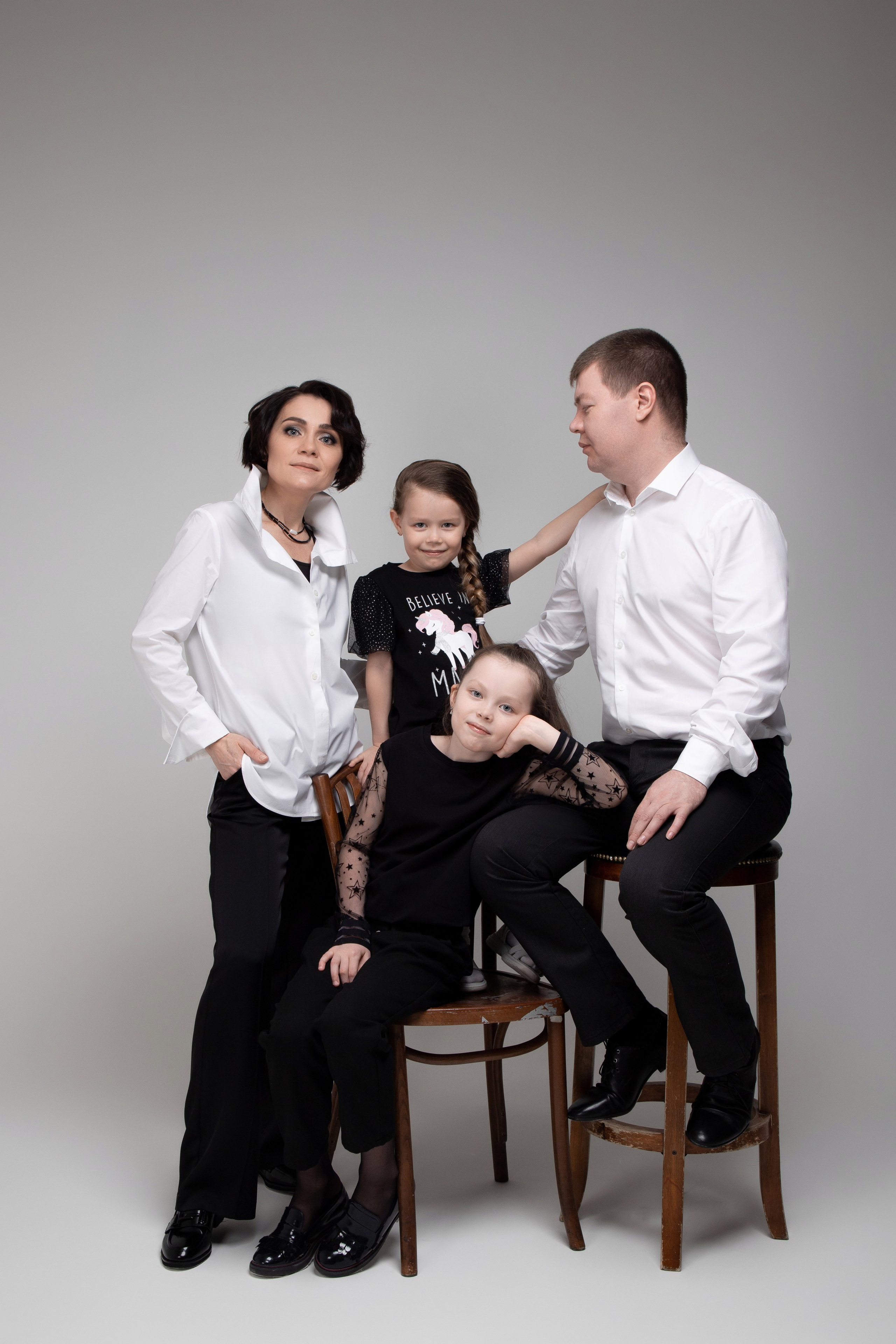 Алексей, Елена, Кристина и Арина. Фотограф Денис Лесковский (Тюмень)