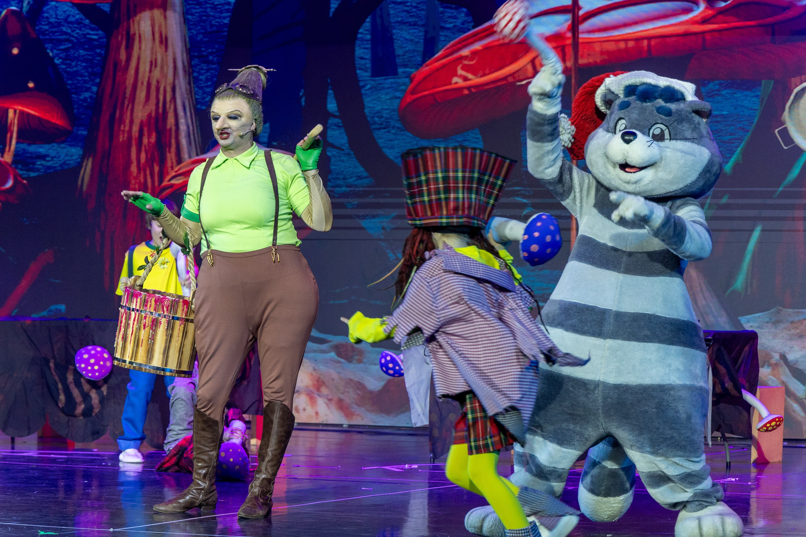 Ёлка телеканала МУЛЬТ в ККТ Космос. Семейный и репортажный фотограф Наташа Давыдова