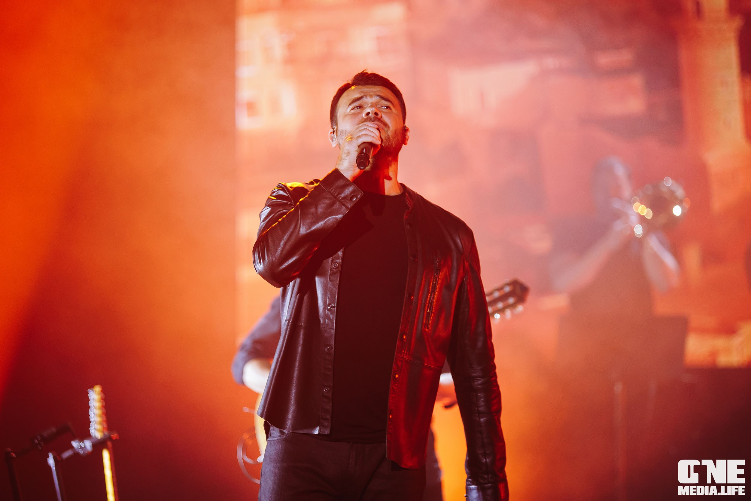 Фоторепортаж с концерта Эмина в Янтарь Холле. One Media Life: фоторепортажи, фотоотчеты с мероприятий и заведений
