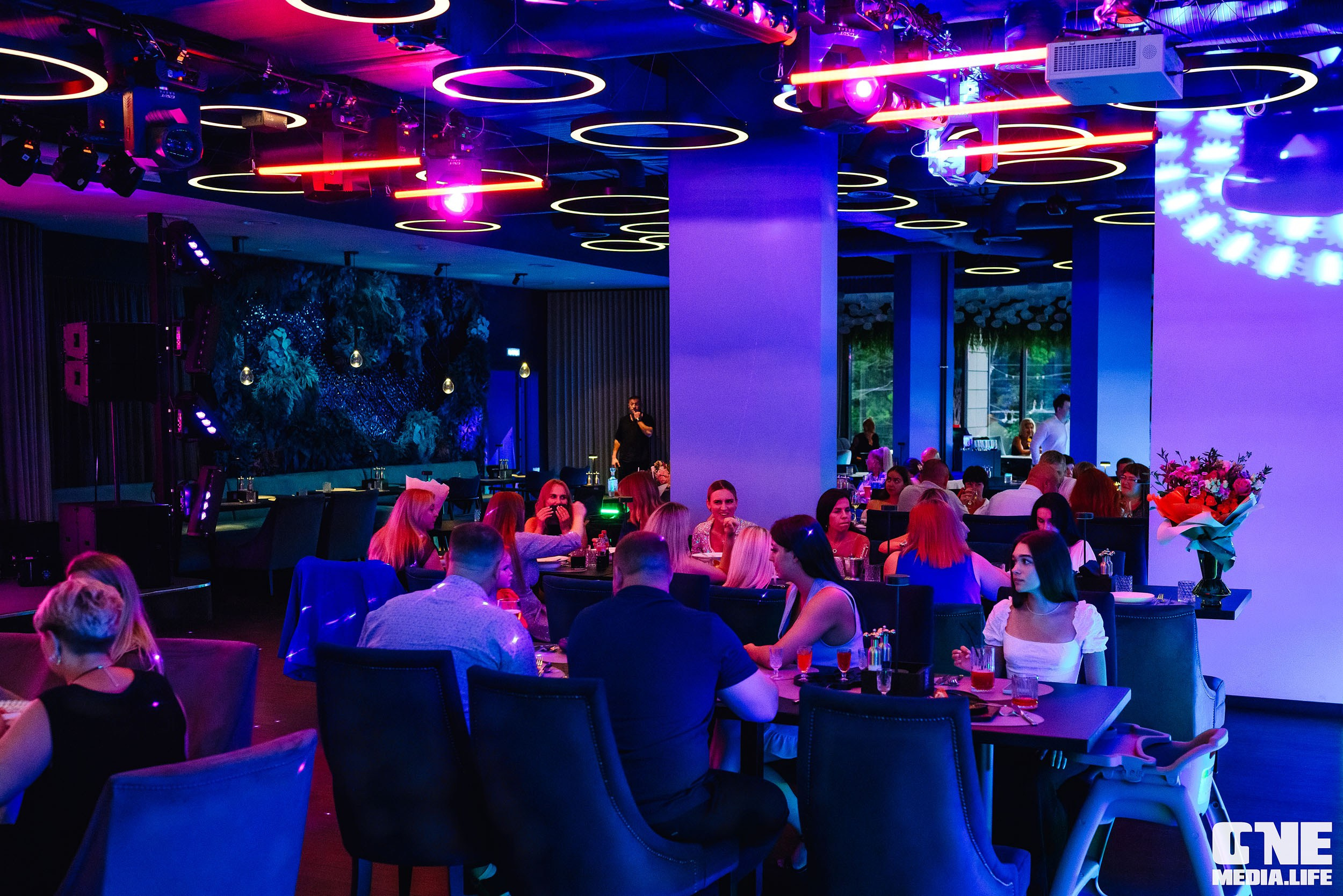 Фоторепортаж с вечеринки в ресторане Океан. One Media Life: фоторепортажи, фотоотчеты с мероприятий и заведений