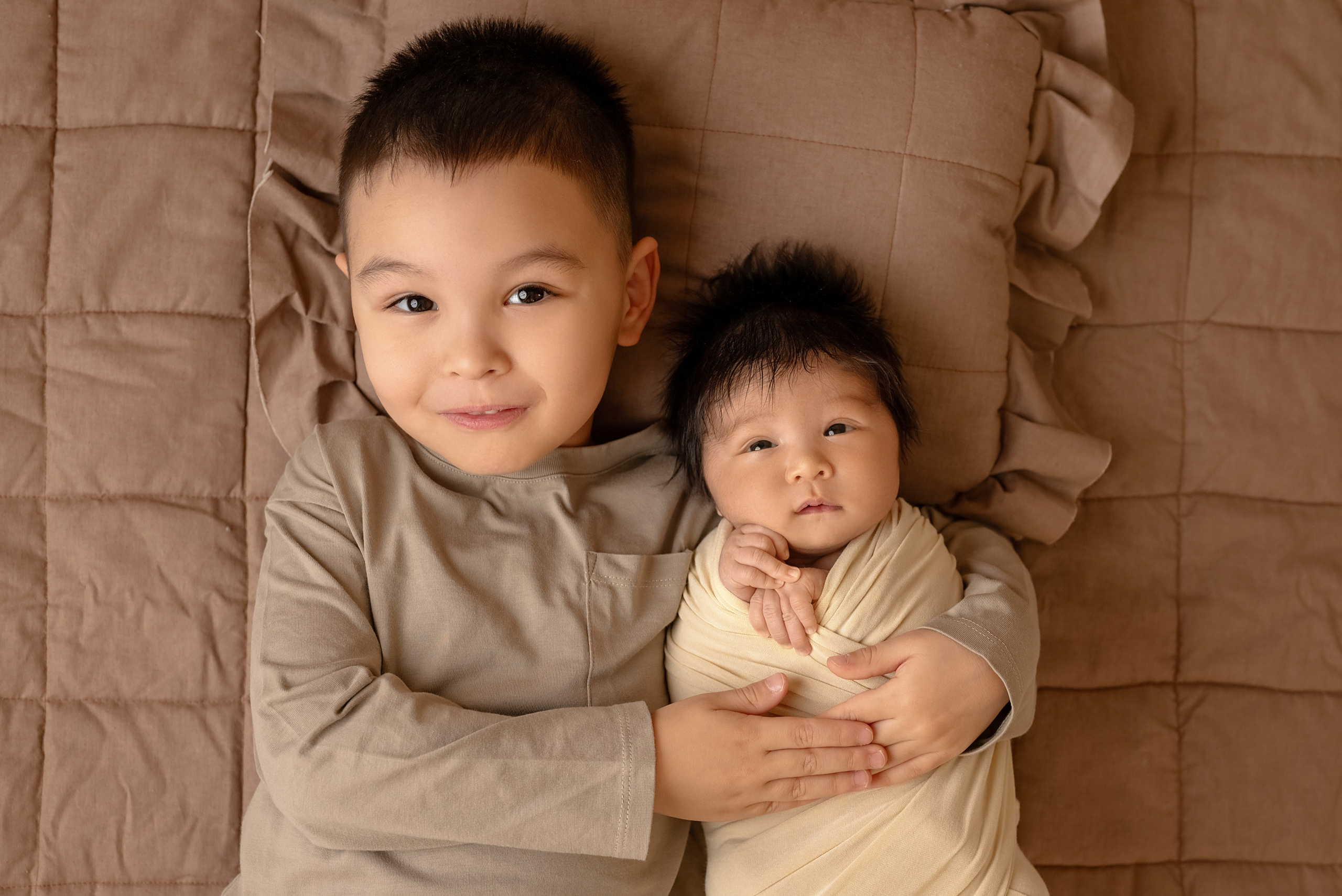 Фотосессия новорожденных в Норильске. Фотограф новорожденных в Норильске Виктория Шагалиева