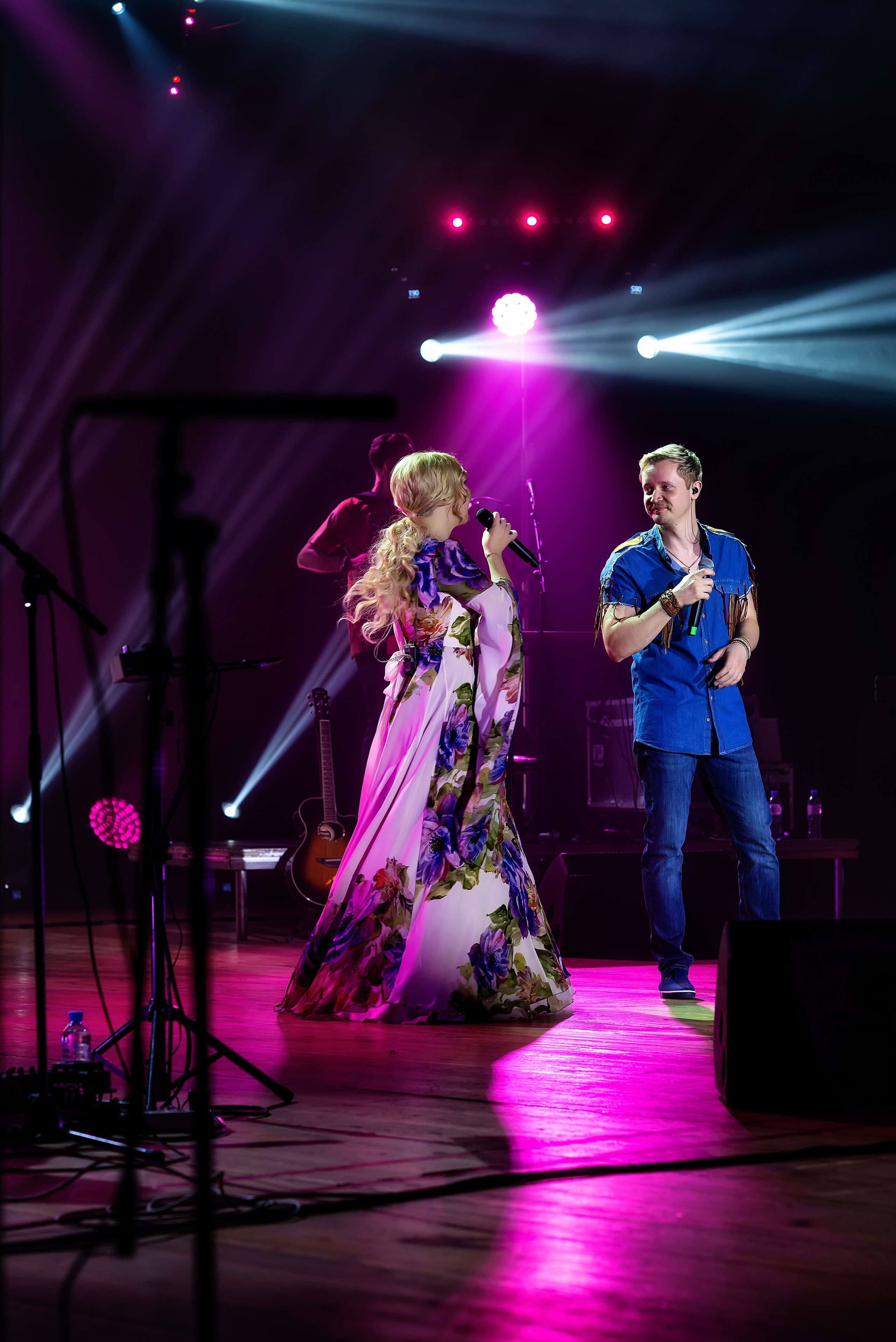 Концерт Пелагеи. Школьный, фэшн фотограф в Тюмени и в России Ирина Королева