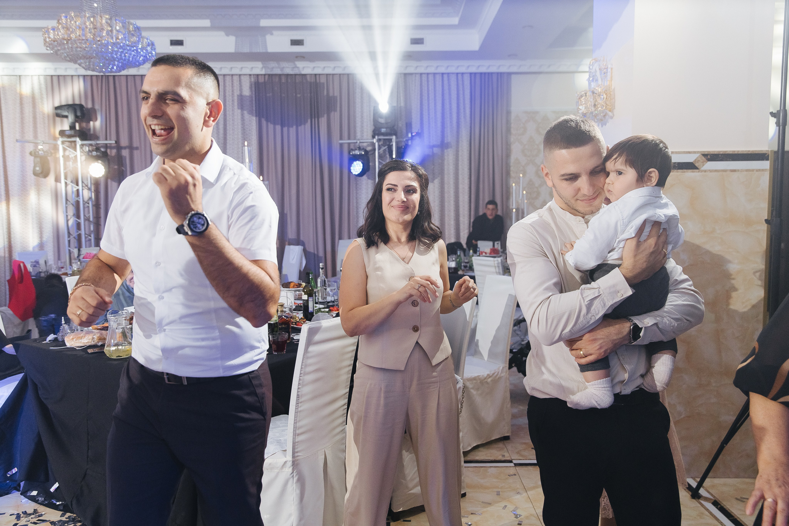 Ани и Назели. 35&5 День рождения, «Янтарь». Фотограф в Красноярске Надежда Воскресенская