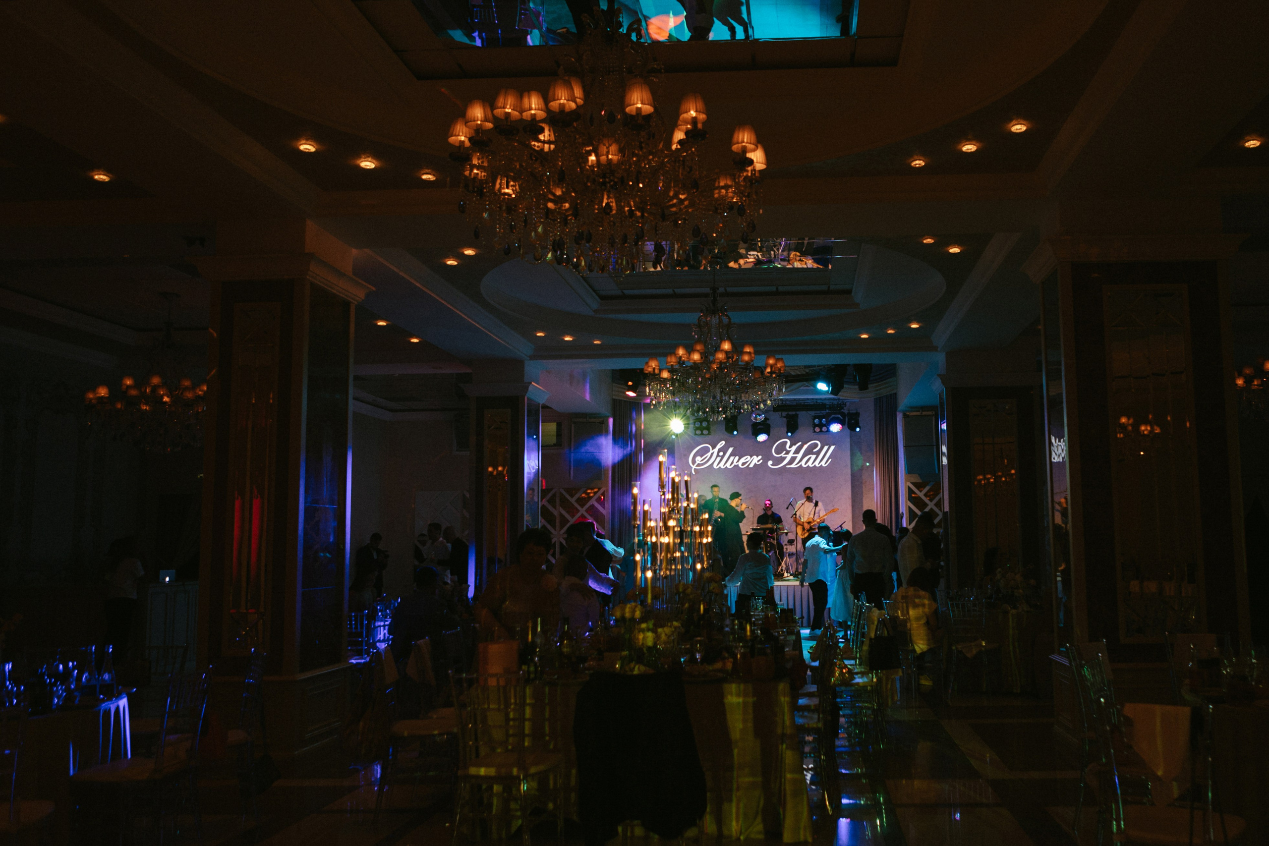 Вика и Ваня. Эстетичный свадебный репортаж в любом городе страны