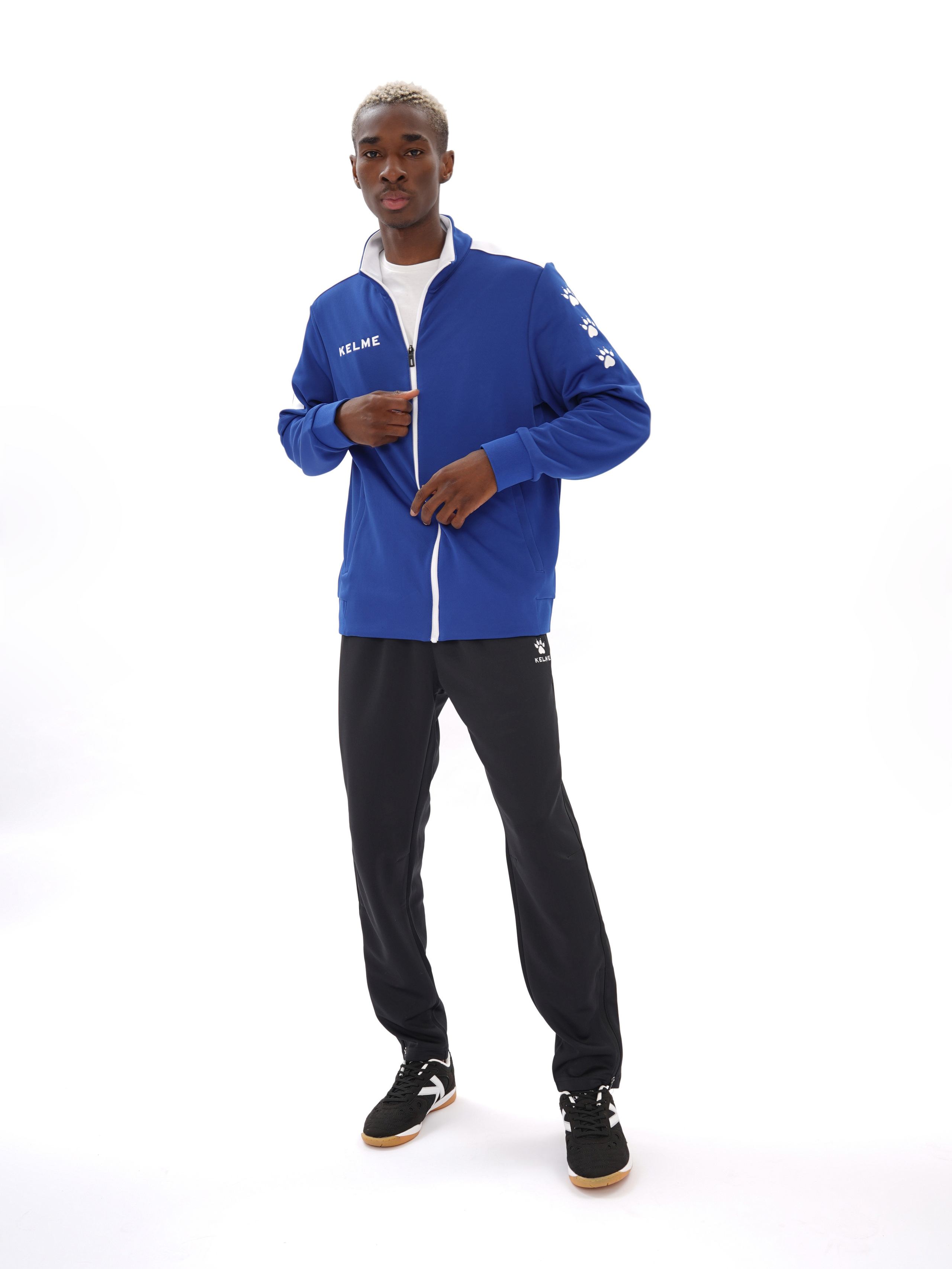 KELME — спортивная одежда. Коммерческий фотограф в Москве Хабибуллина Эльза