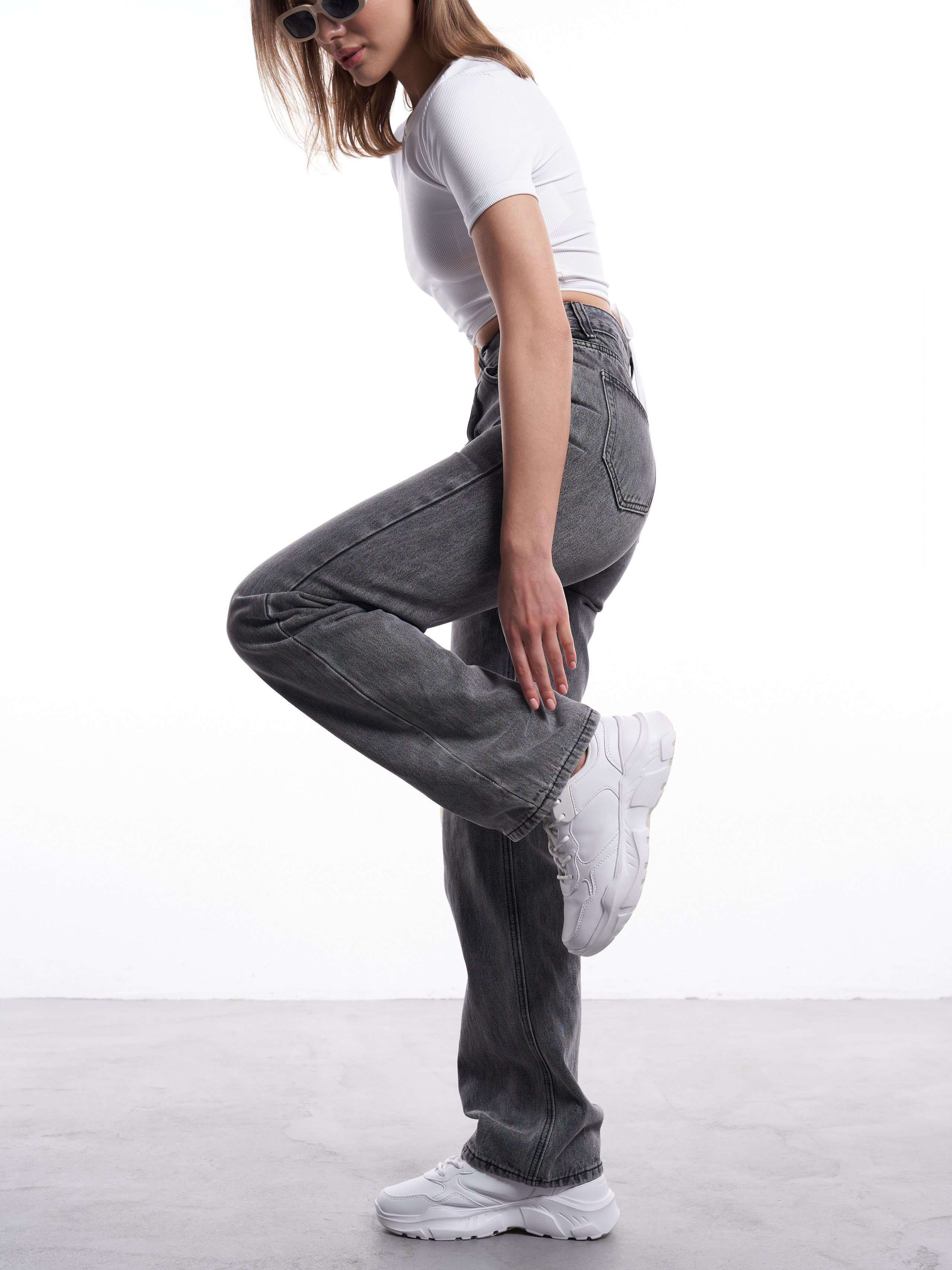 OUCLOW — джинсы. Коммерческий фотограф в Москве Хабибуллина Эльза