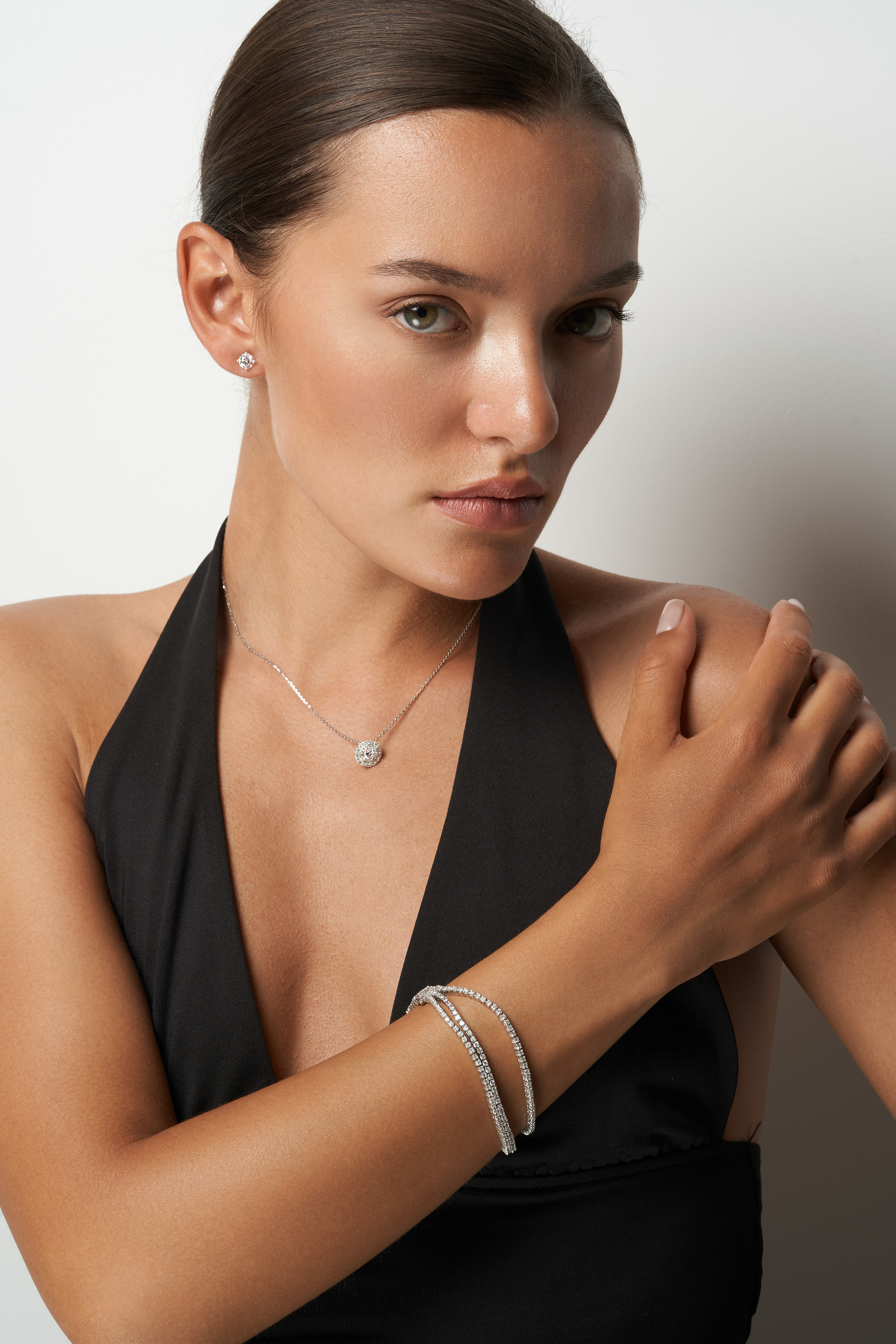 Bazel jewelry — элитные ювелирные украшения. Коммерческий фотограф в Москве Хабибуллина Эльза