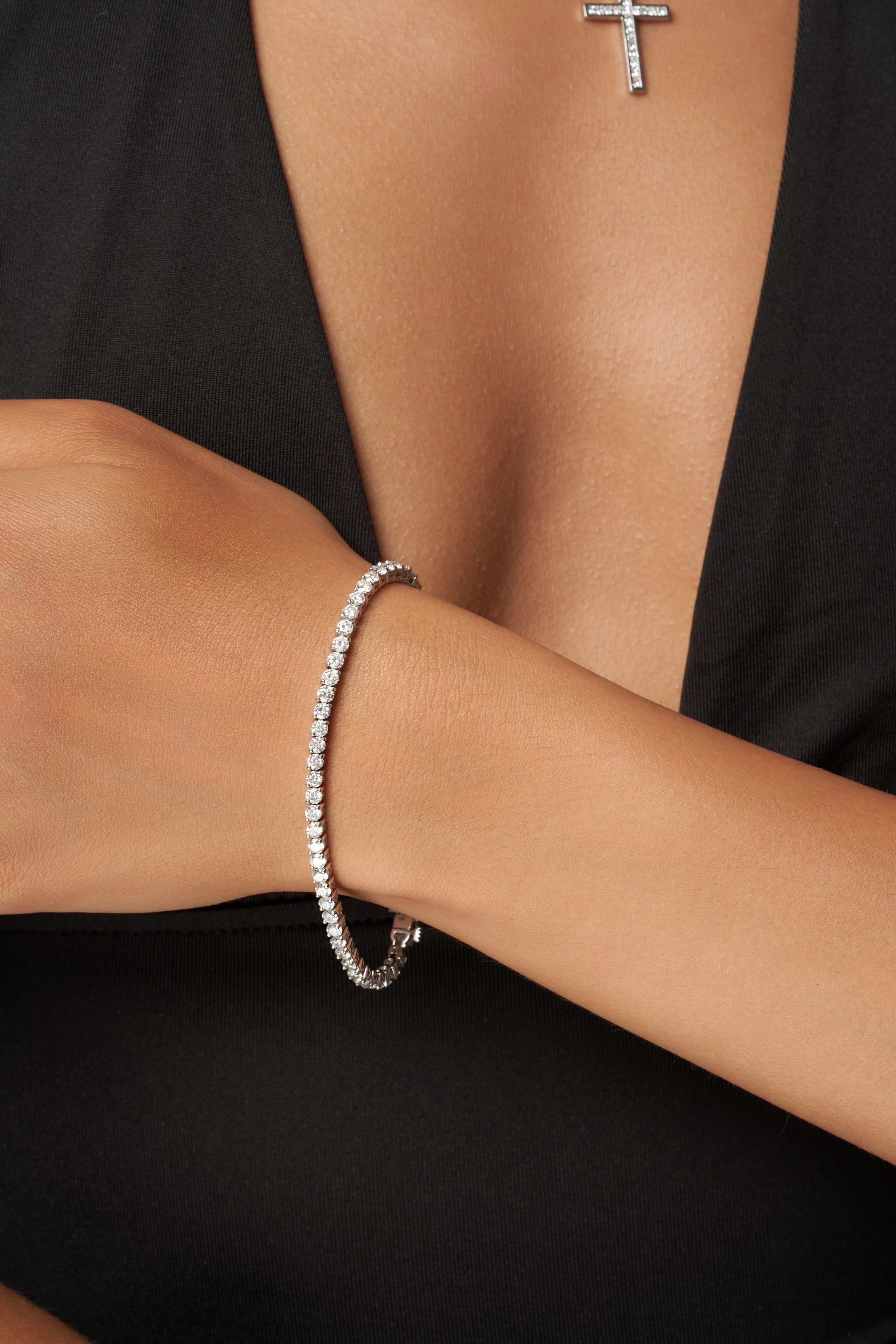 Bazel jewelry — элитные ювелирные украшения. Коммерческий фотограф в Москве Хабибуллина Эльза