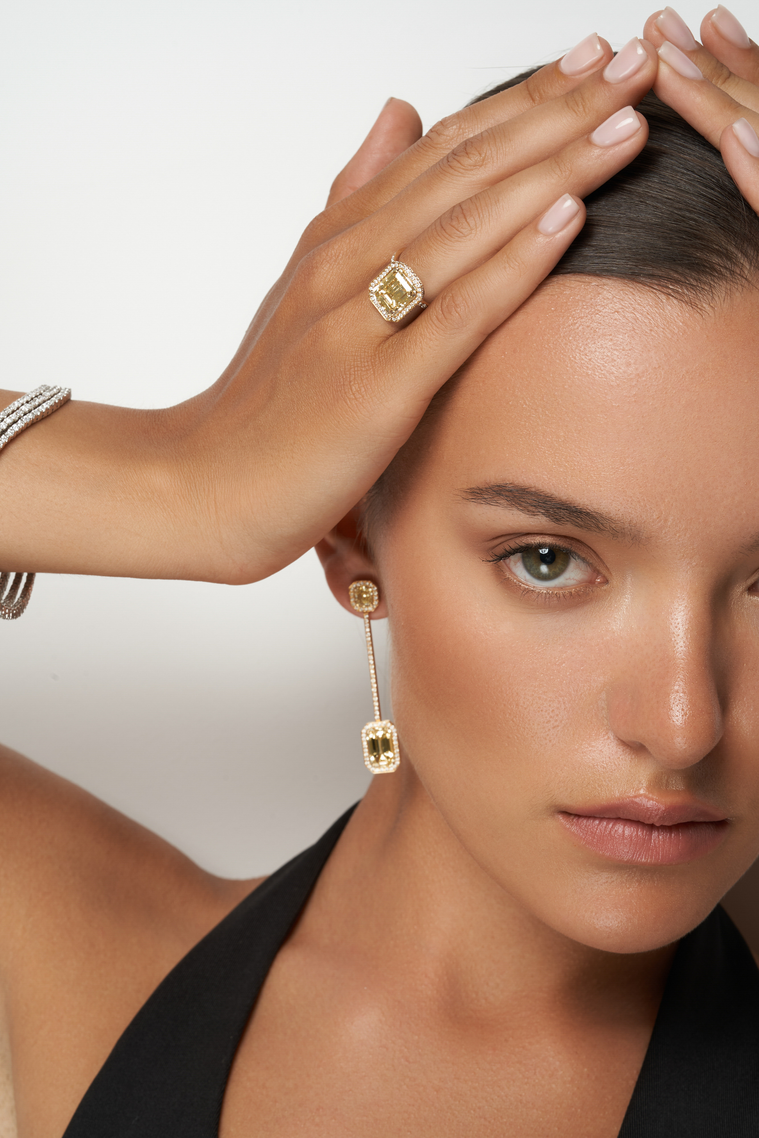 Bazel jewelry — элитные ювелирные украшения. Коммерческий фотограф в Москве Хабибуллина Эльза