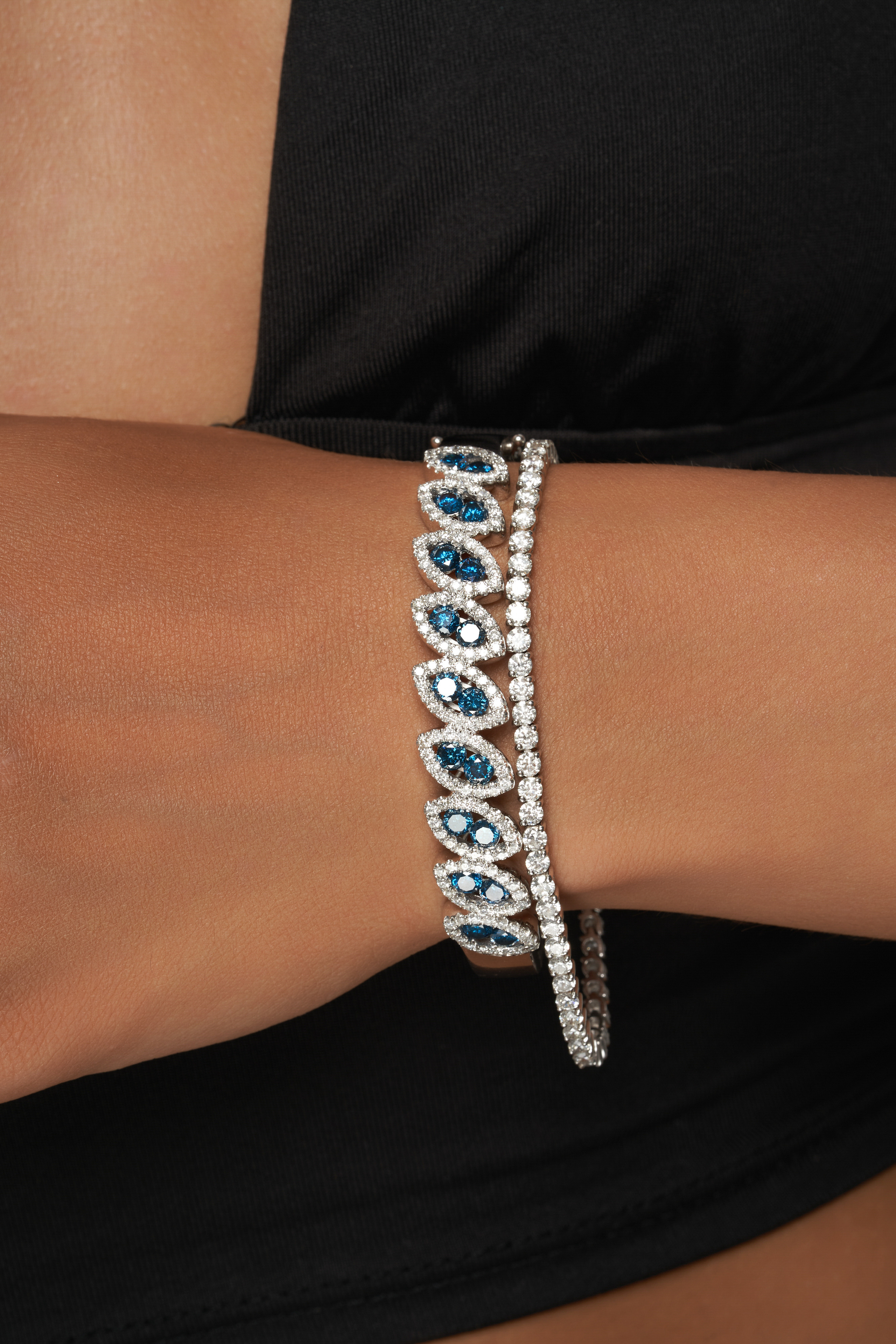 Bazel jewelry — элитные ювелирные украшения. Коммерческий фотограф в Москве Хабибуллина Эльза