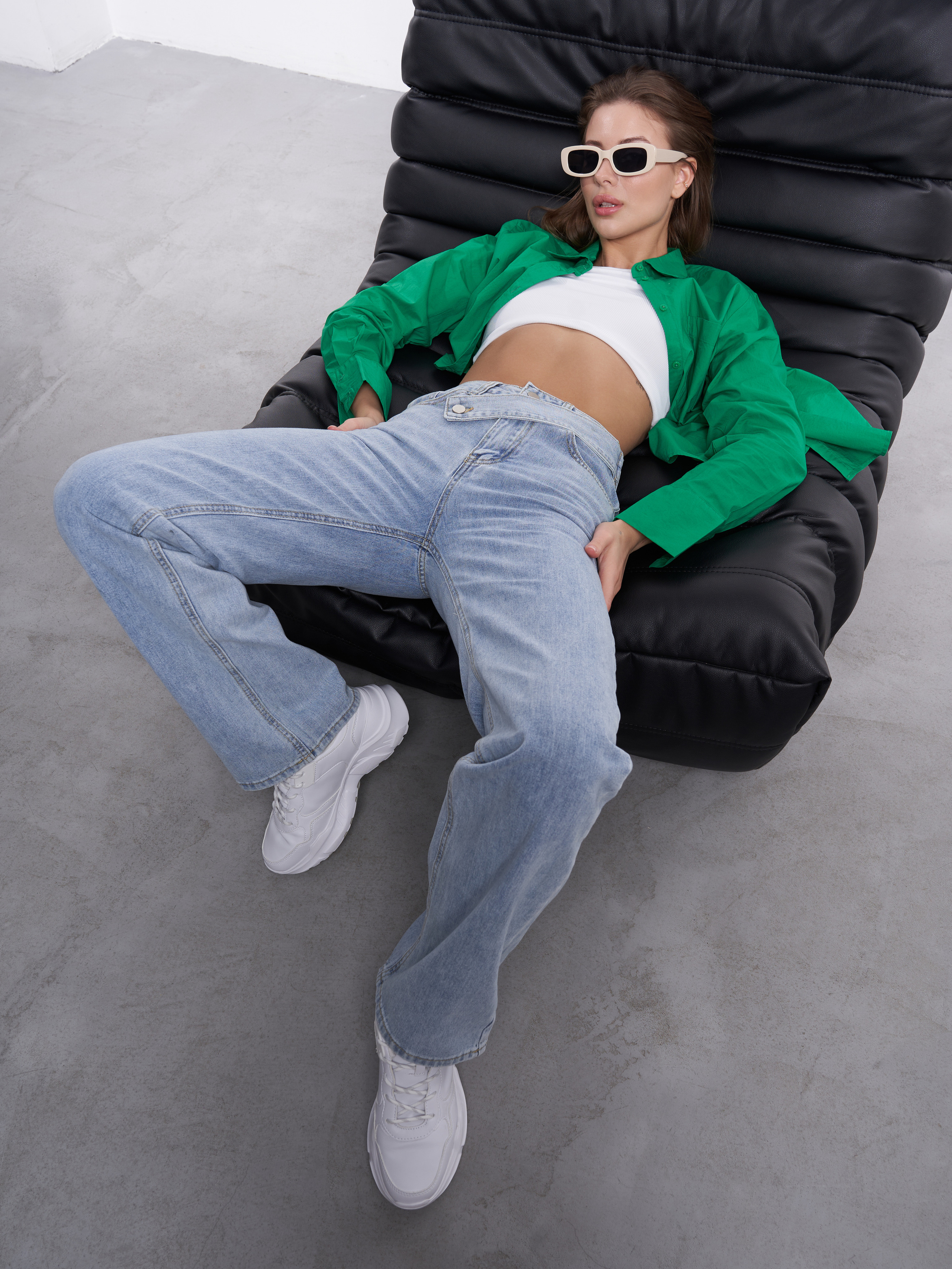 OUCLOW — джинсы. Коммерческий фотограф в Москве Хабибуллина Эльза