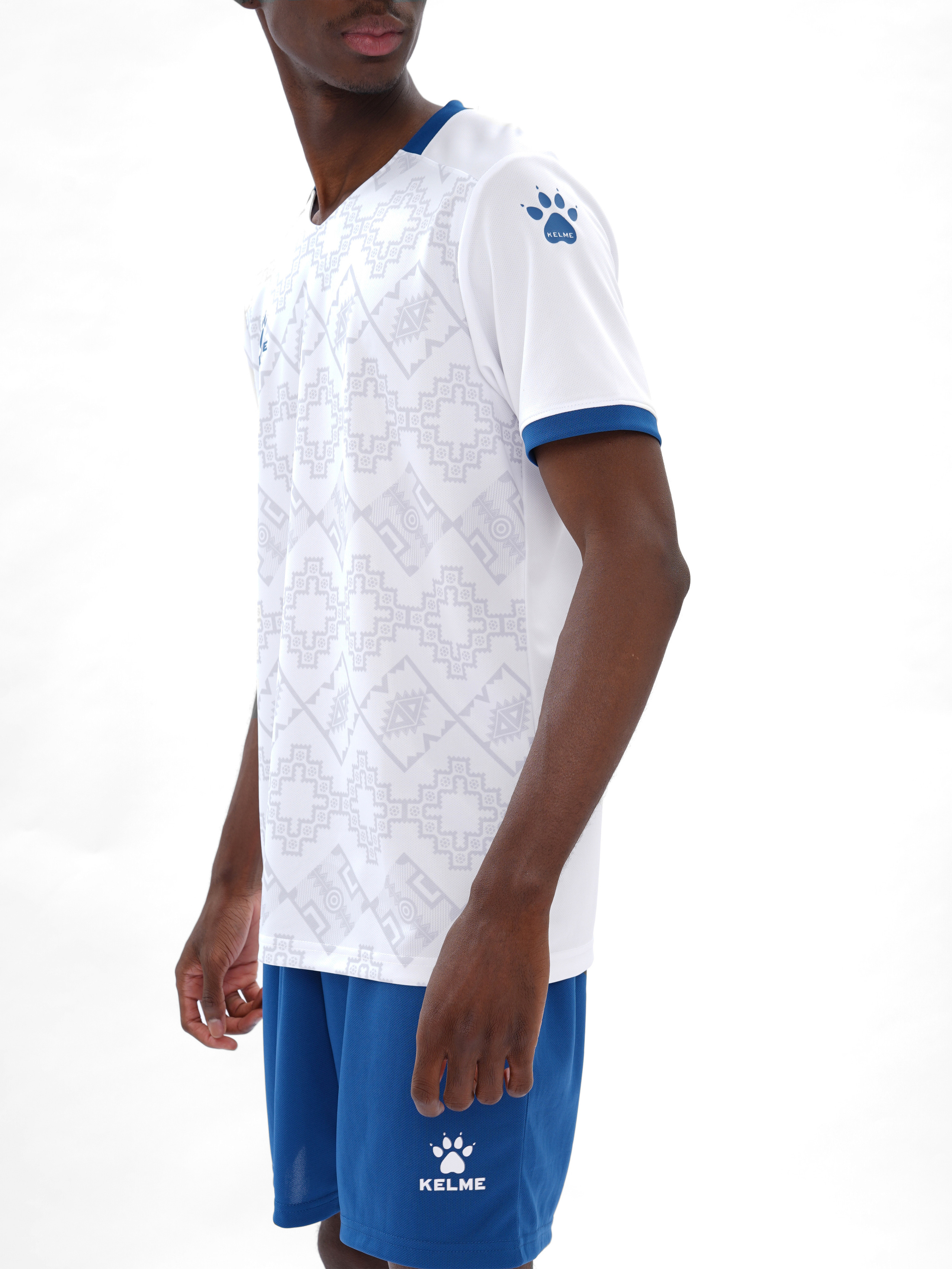 KELME — спортивная одежда. Коммерческий фотограф в Москве Хабибуллина Эльза