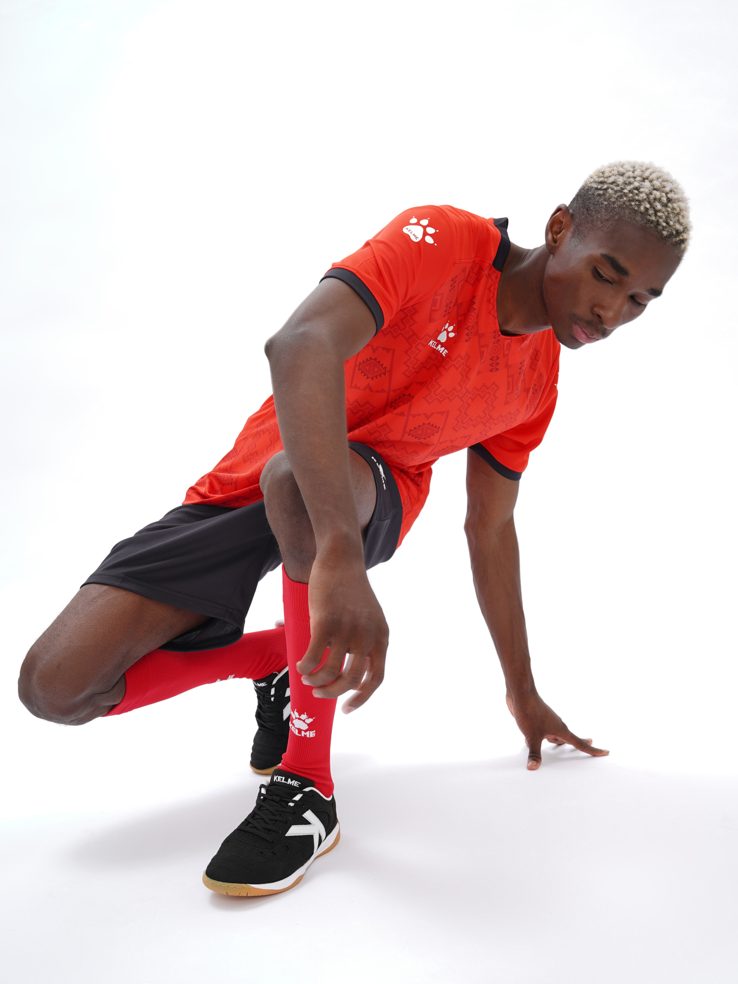 KELME — спортивная одежда. Коммерческий фотограф в Москве Хабибуллина Эльза