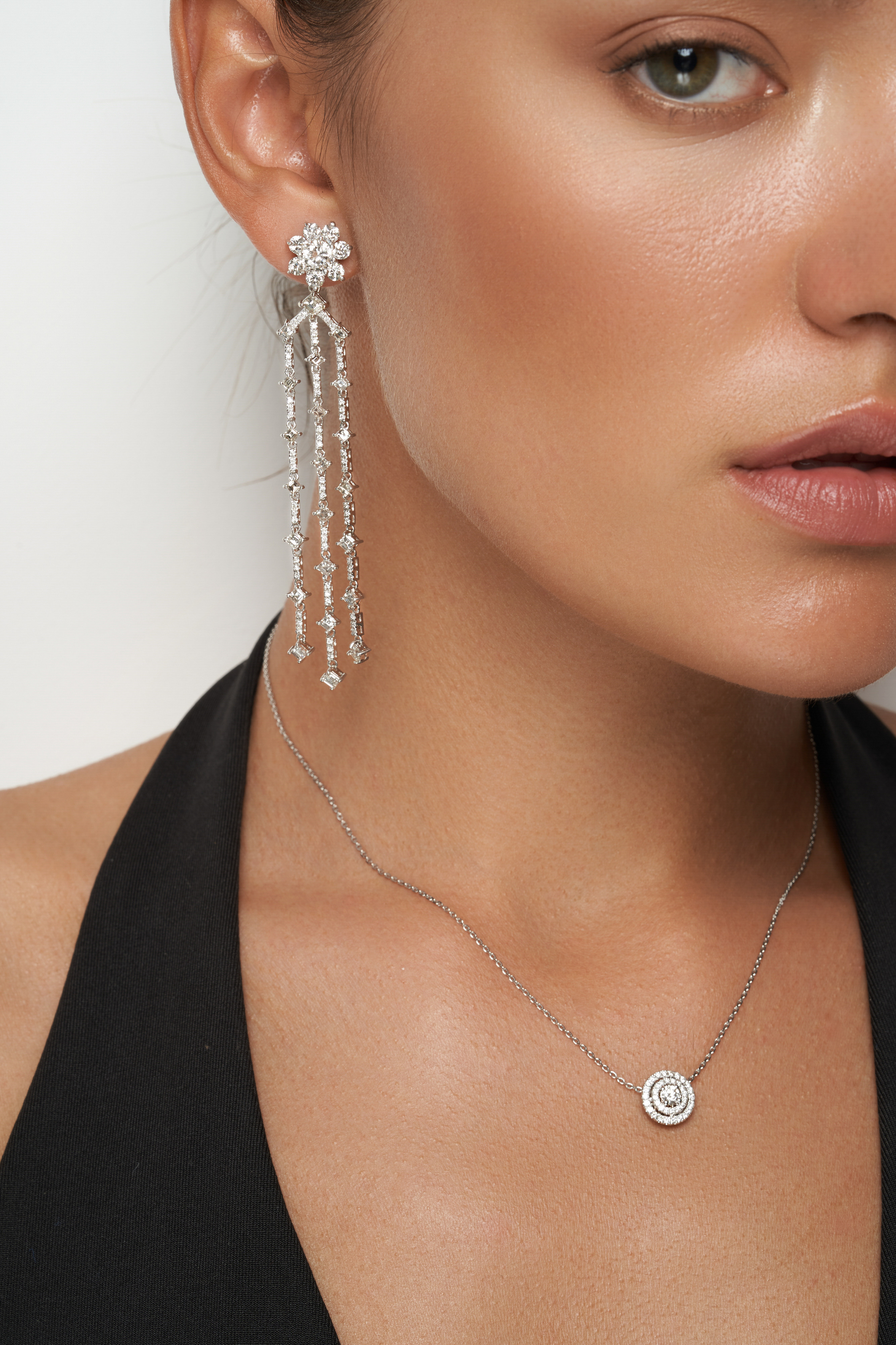 Bazel jewelry — элитные ювелирные украшения. Коммерческий фотограф в Москве Хабибуллина Эльза