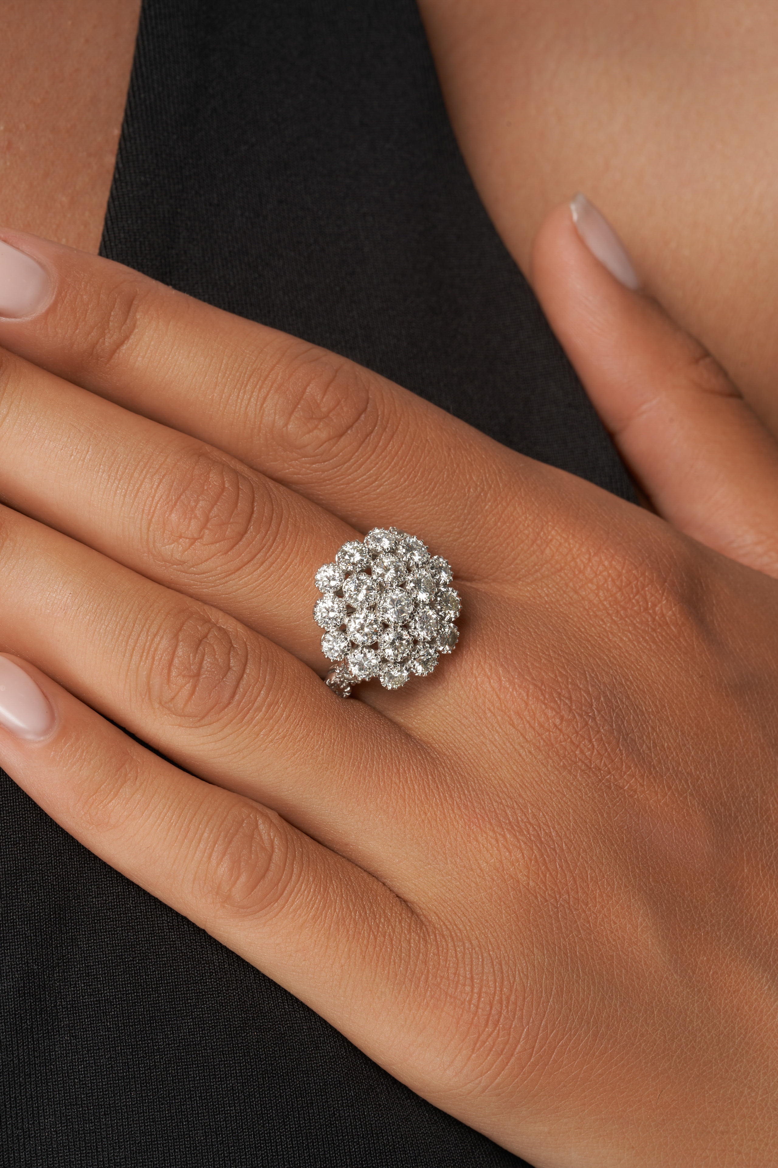 Bazel jewelry — элитные ювелирные украшения. Коммерческий фотограф в Москве Хабибуллина Эльза