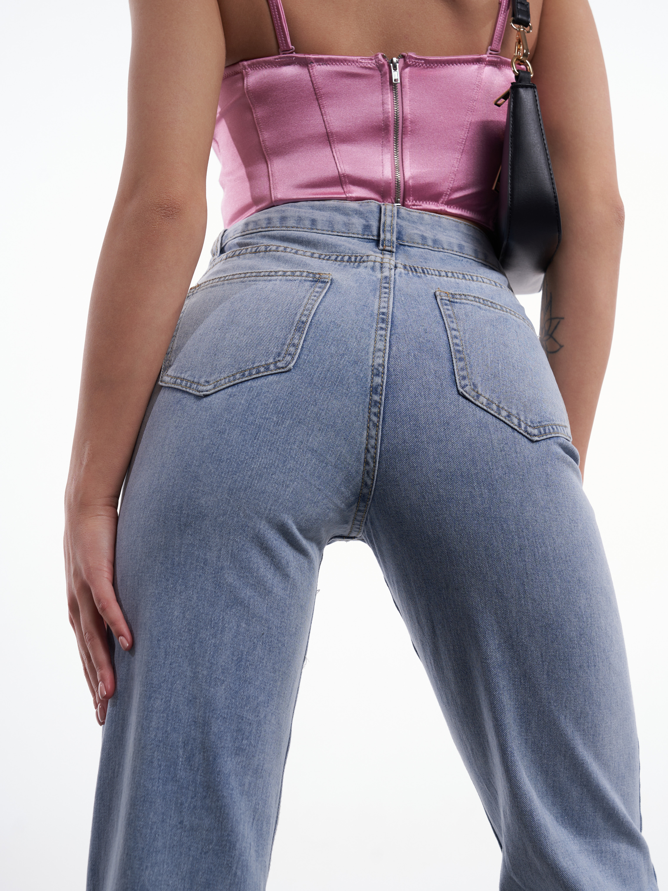 OUCLOW — джинсы. Коммерческий фотограф в Москве Хабибуллина Эльза