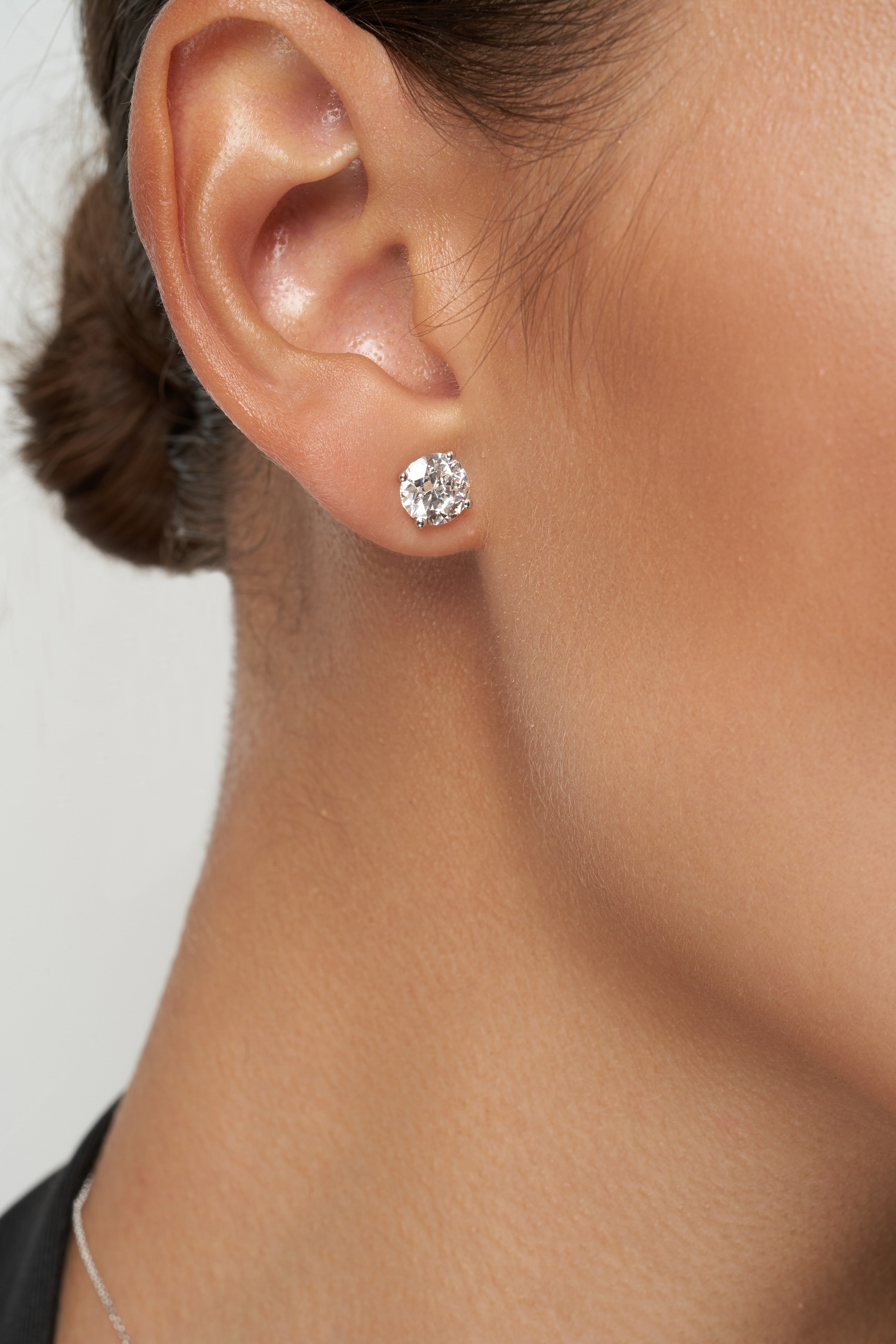 Bazel jewelry — элитные ювелирные украшения. Коммерческий фотограф в Москве Хабибуллина Эльза