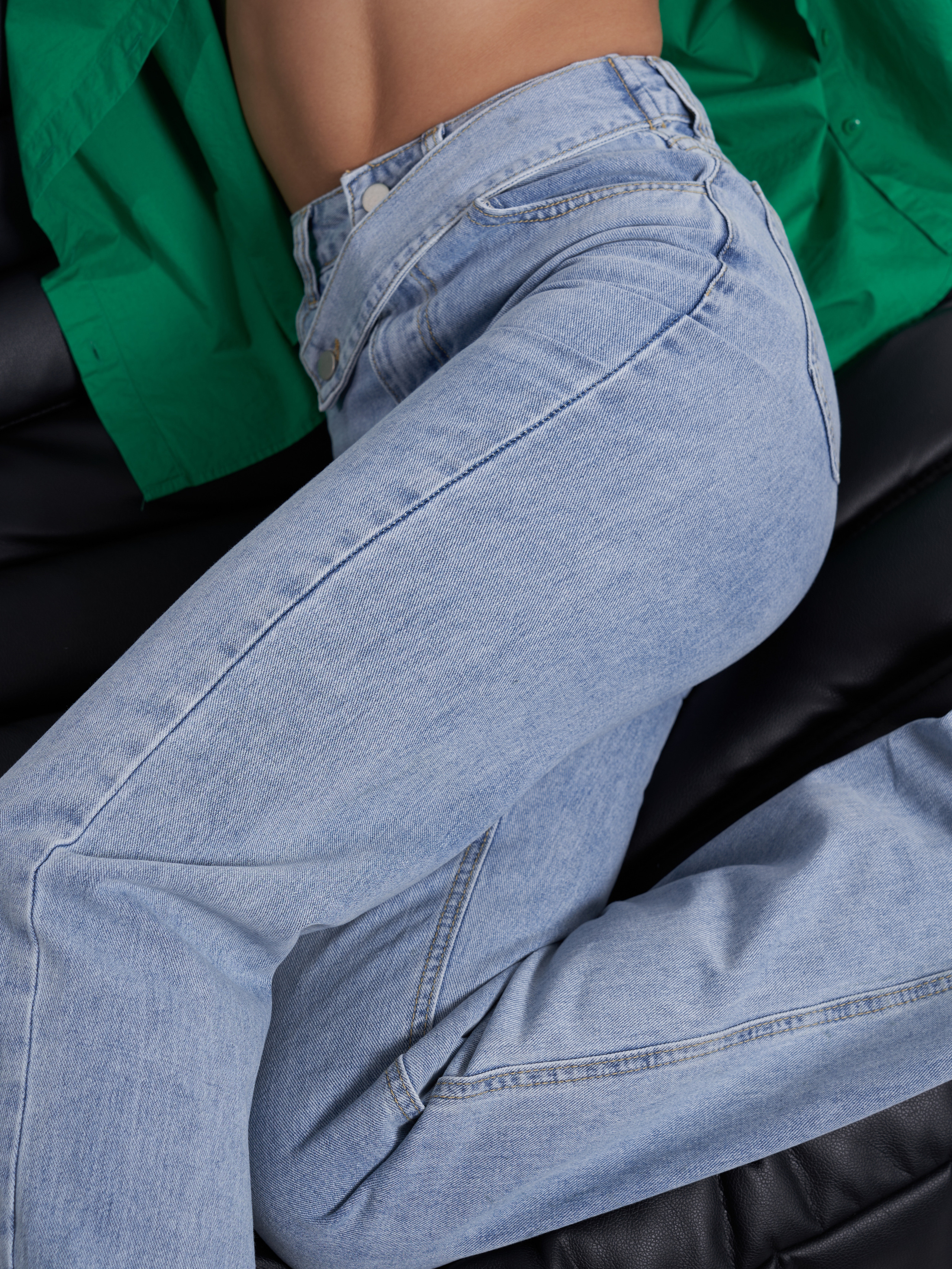 OUCLOW — джинсы. Коммерческий фотограф в Москве Хабибуллина Эльза