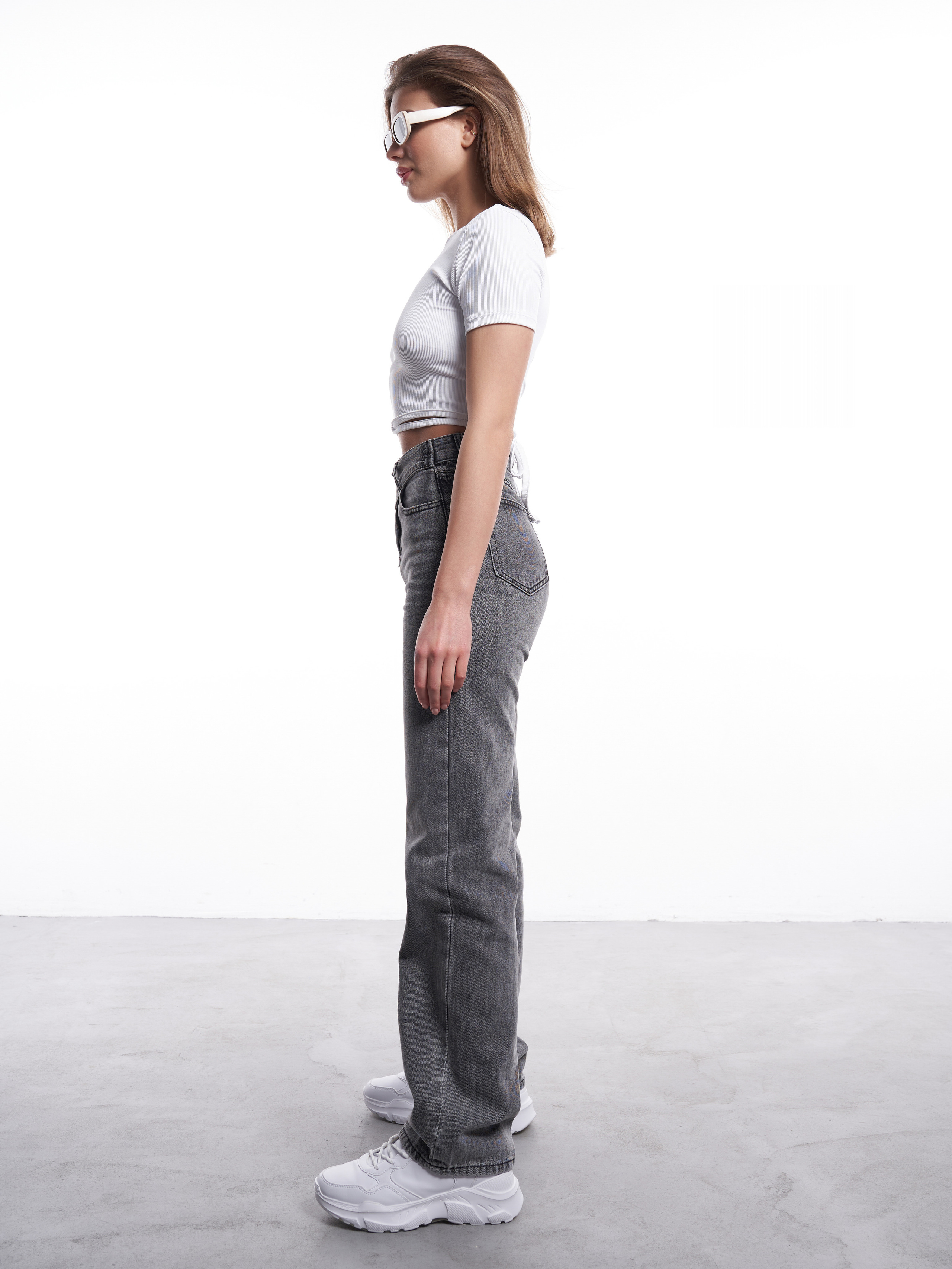 OUCLOW — джинсы. Коммерческий фотограф в Москве Хабибуллина Эльза